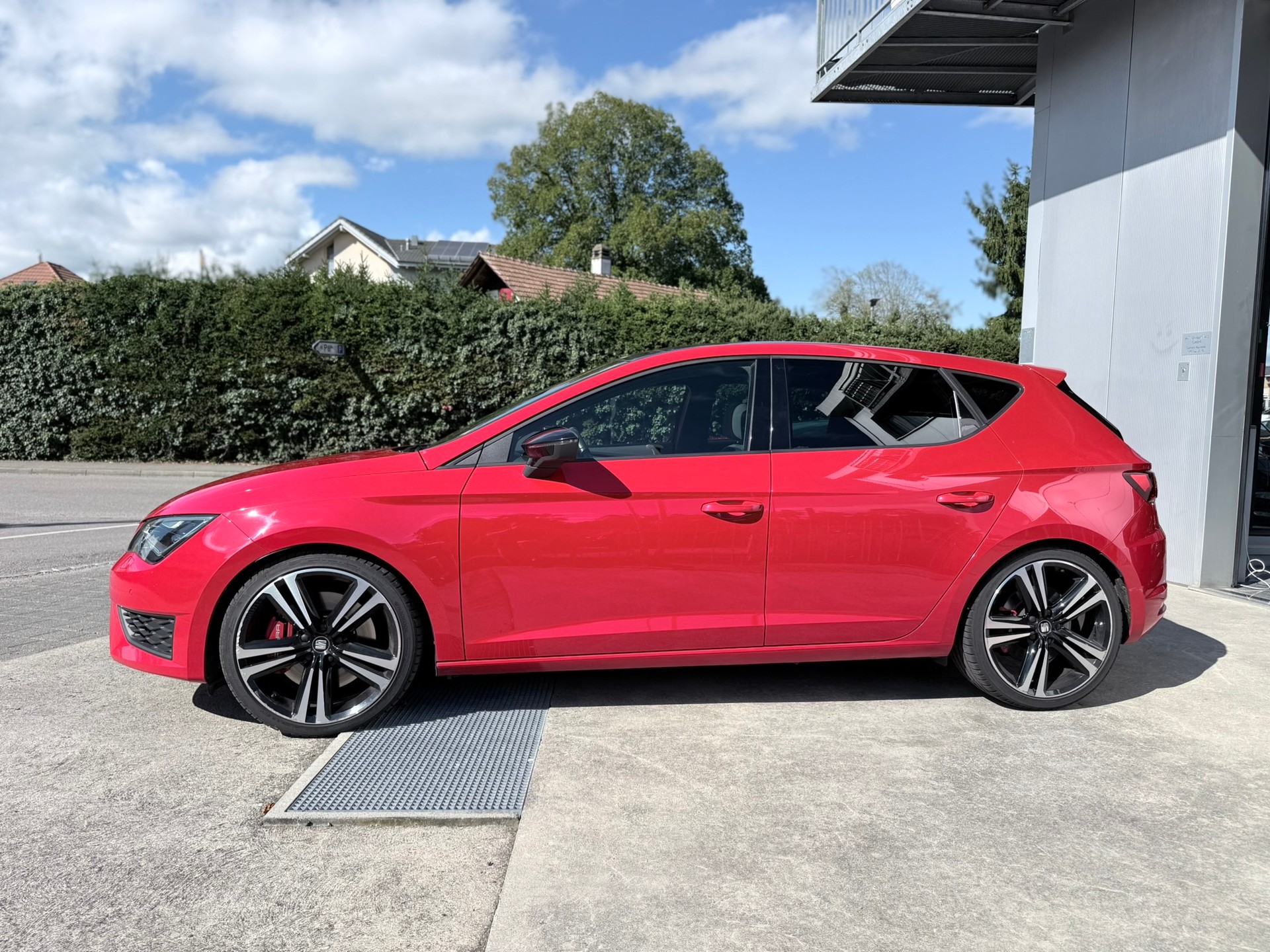 SEAT Leon 2.0 TSI Cupra 290 DSG-image-10