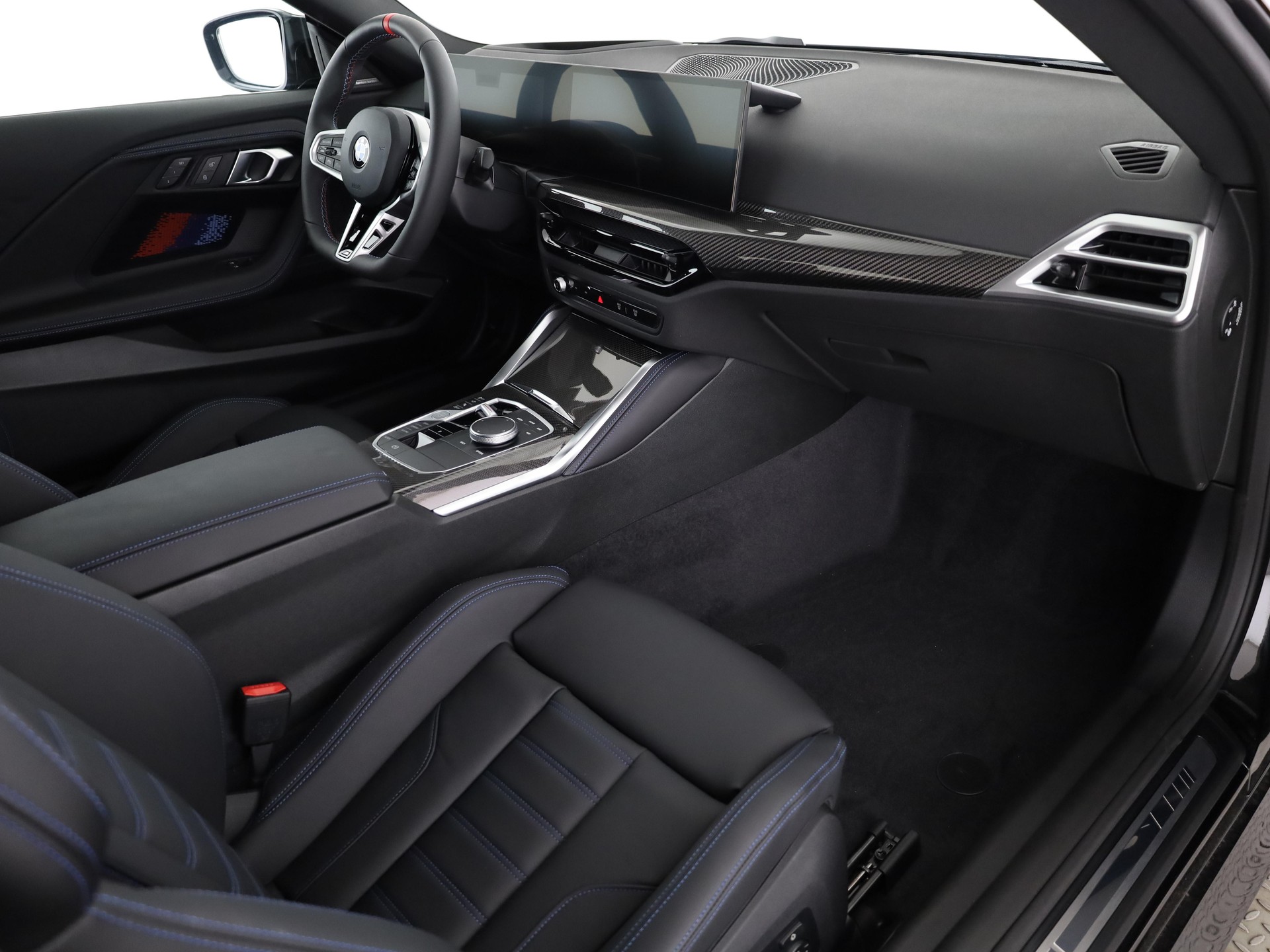 BMW M240i xDrive Coupé-image-18