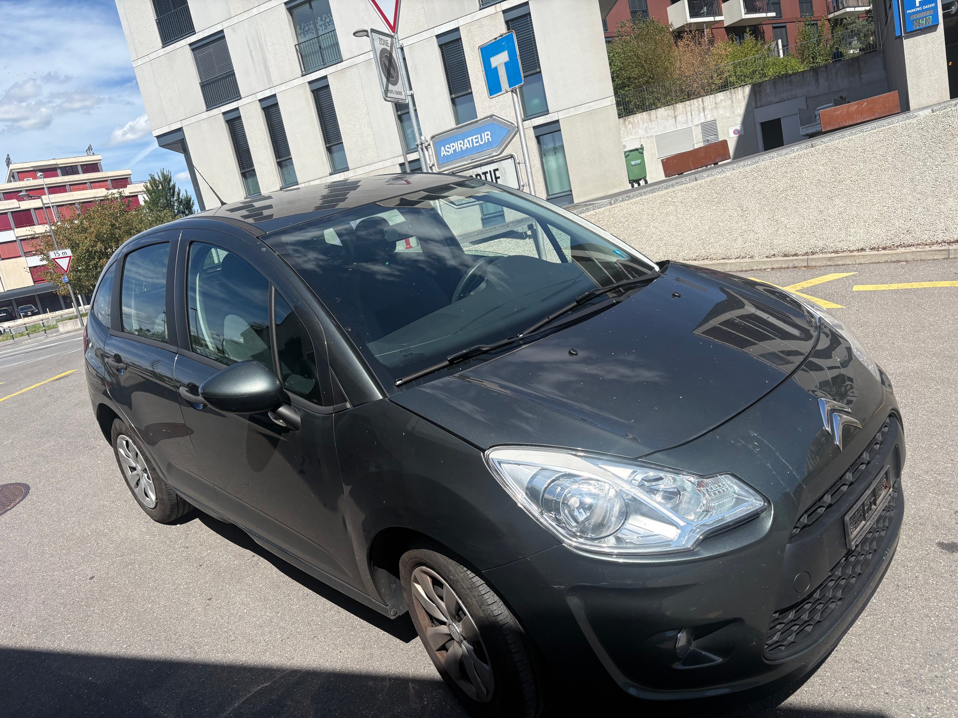 CITROEN C3 1.4i 16V Chic-image-2