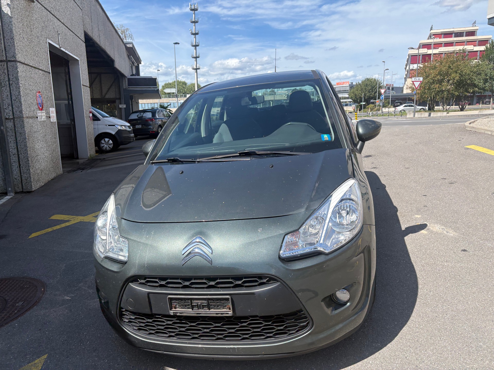 CITROEN C3 1.4i 16V Chic-image-1