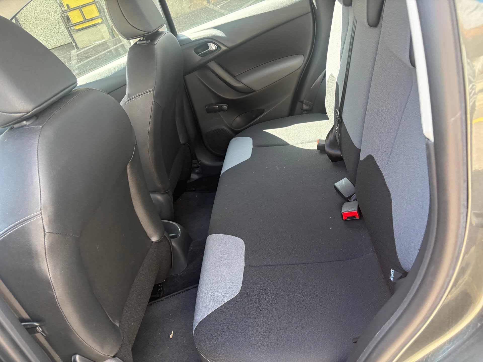 CITROEN C3 1.4i 16V Chic-image-7