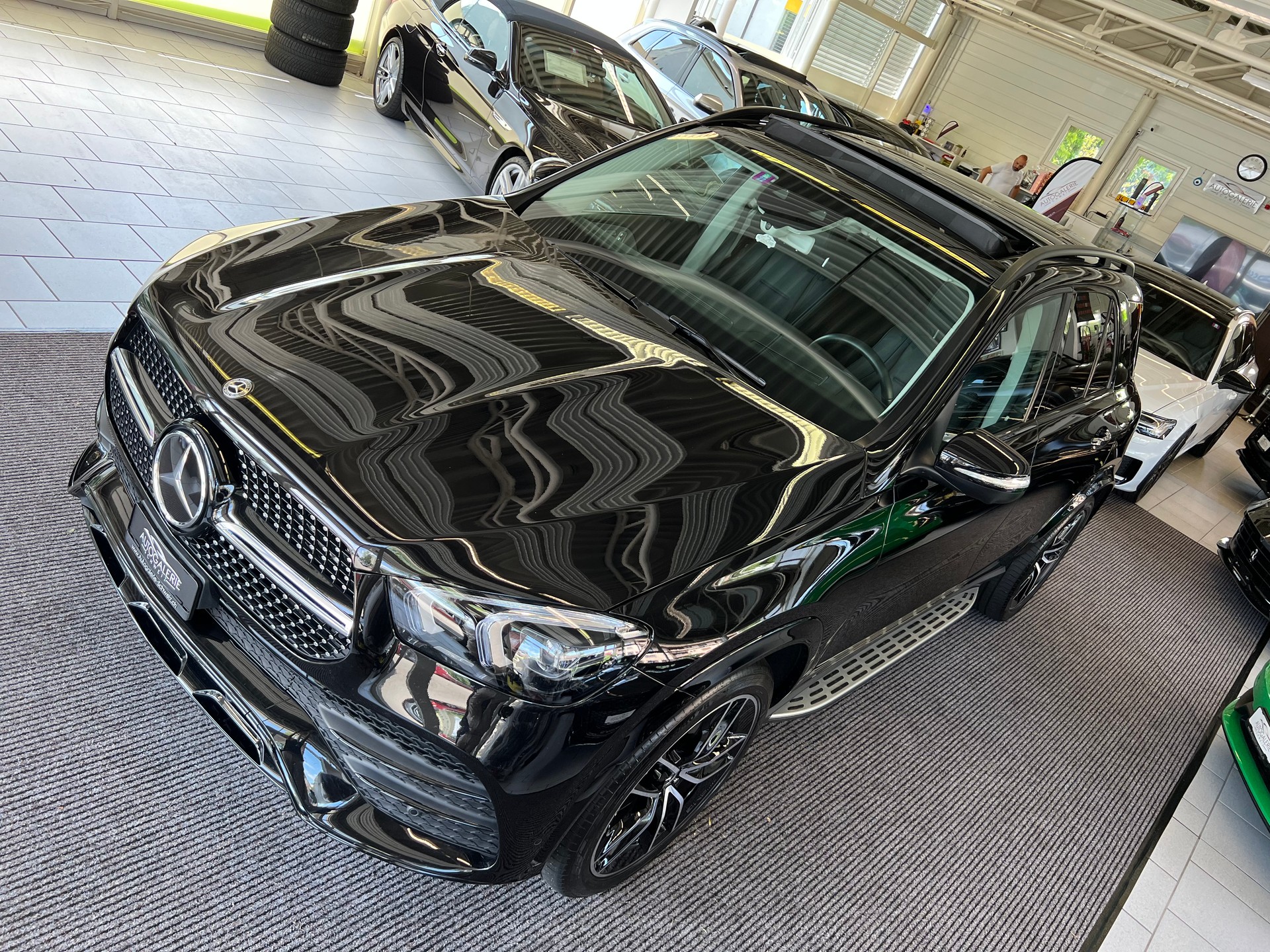 MERCEDES-BENZ GLE 450 4Matic AMG Line 9G-Tronic | CH | 7 Sitz | Airmatic | Night | Panorama | AHK |-image-30