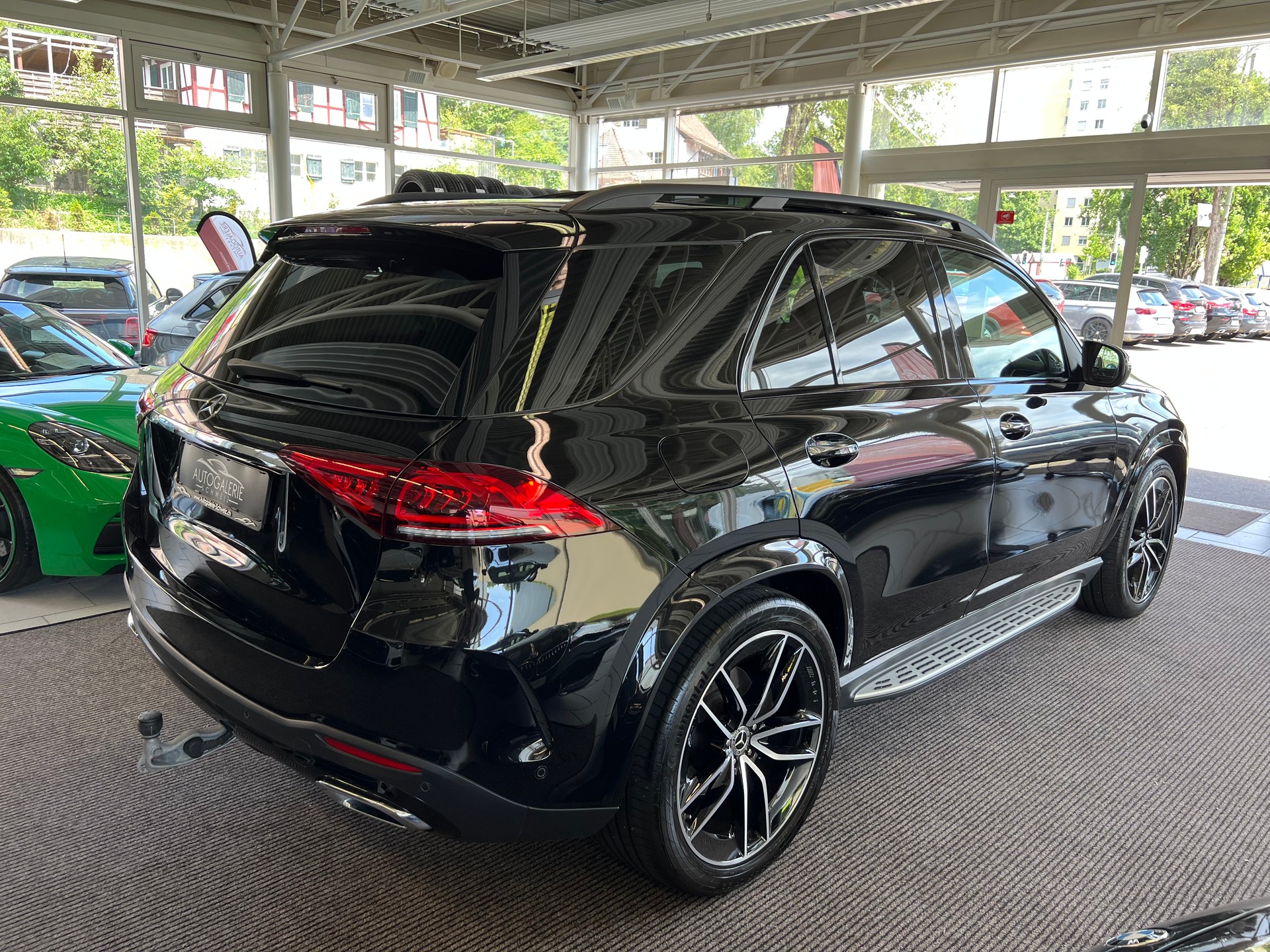 MERCEDES-BENZ GLE 450 4Matic AMG Line 9G-Tronic | CH | 7 Sitz | Airmatic | Night | Panorama | AHK |-image-22
