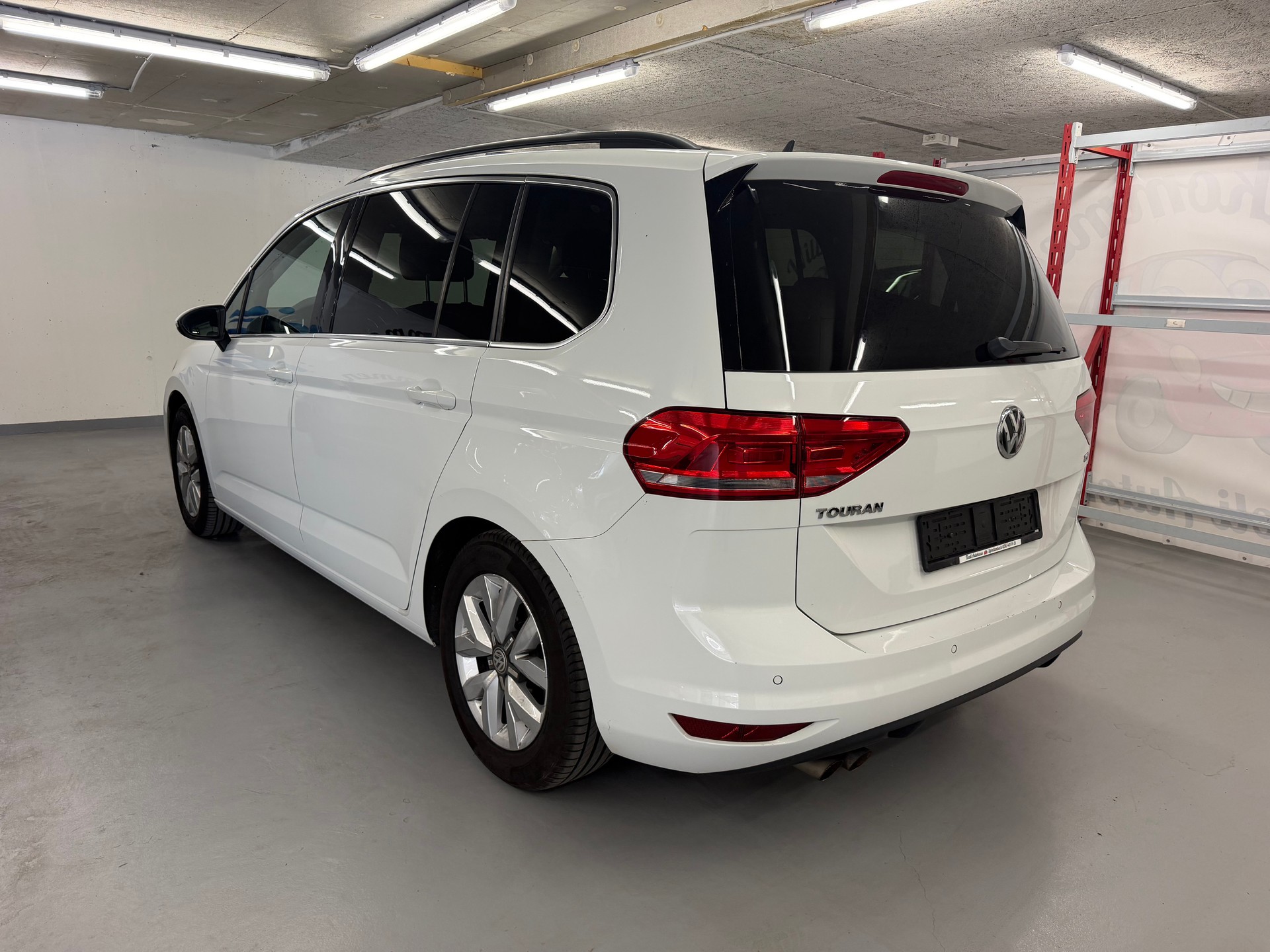 VW Touran 1.4 TSI BlueMotion Technology Highline DSG-image-4