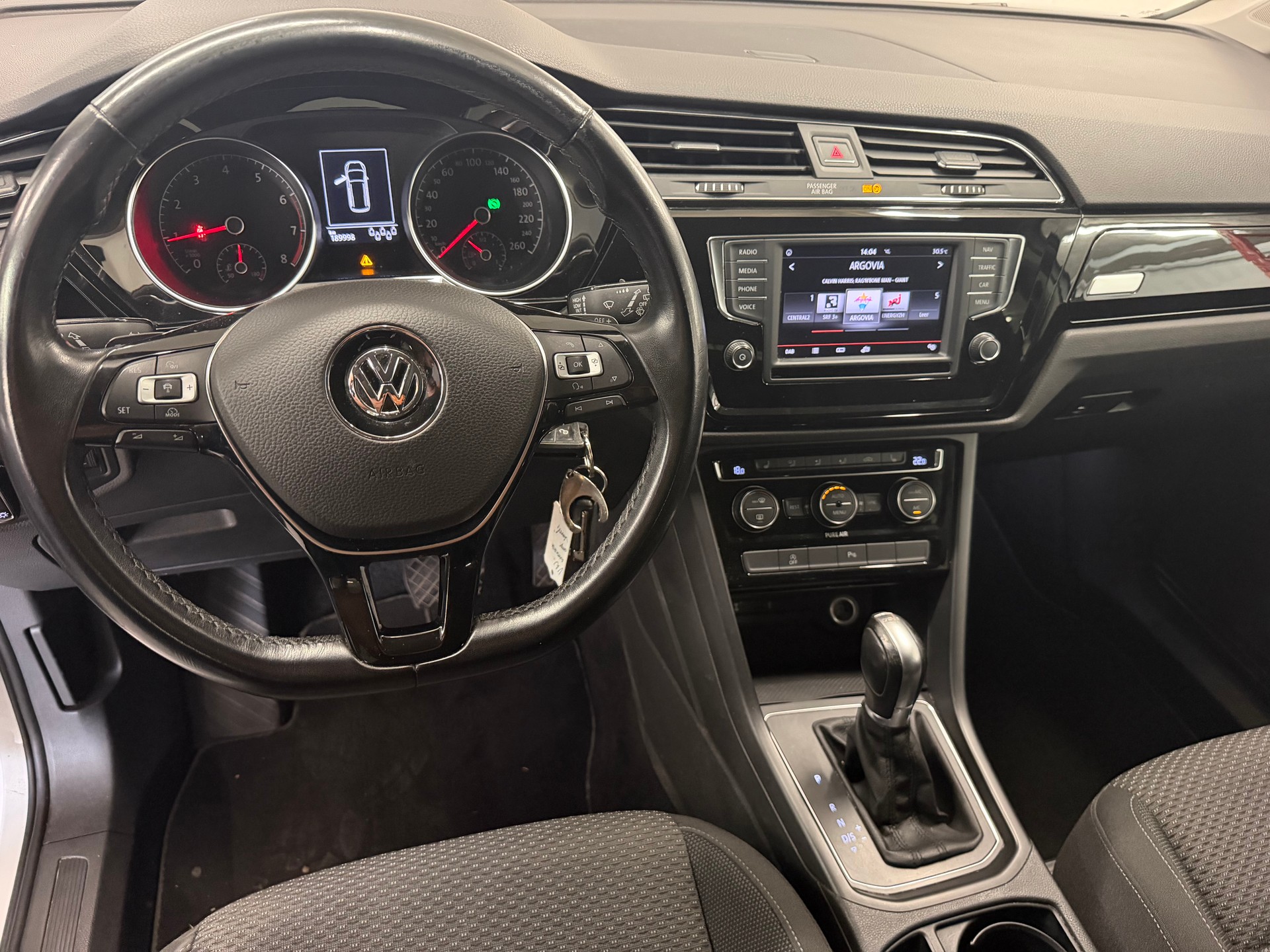 VW Touran 1.4 TSI BlueMotion Technology Highline DSG-image-7
