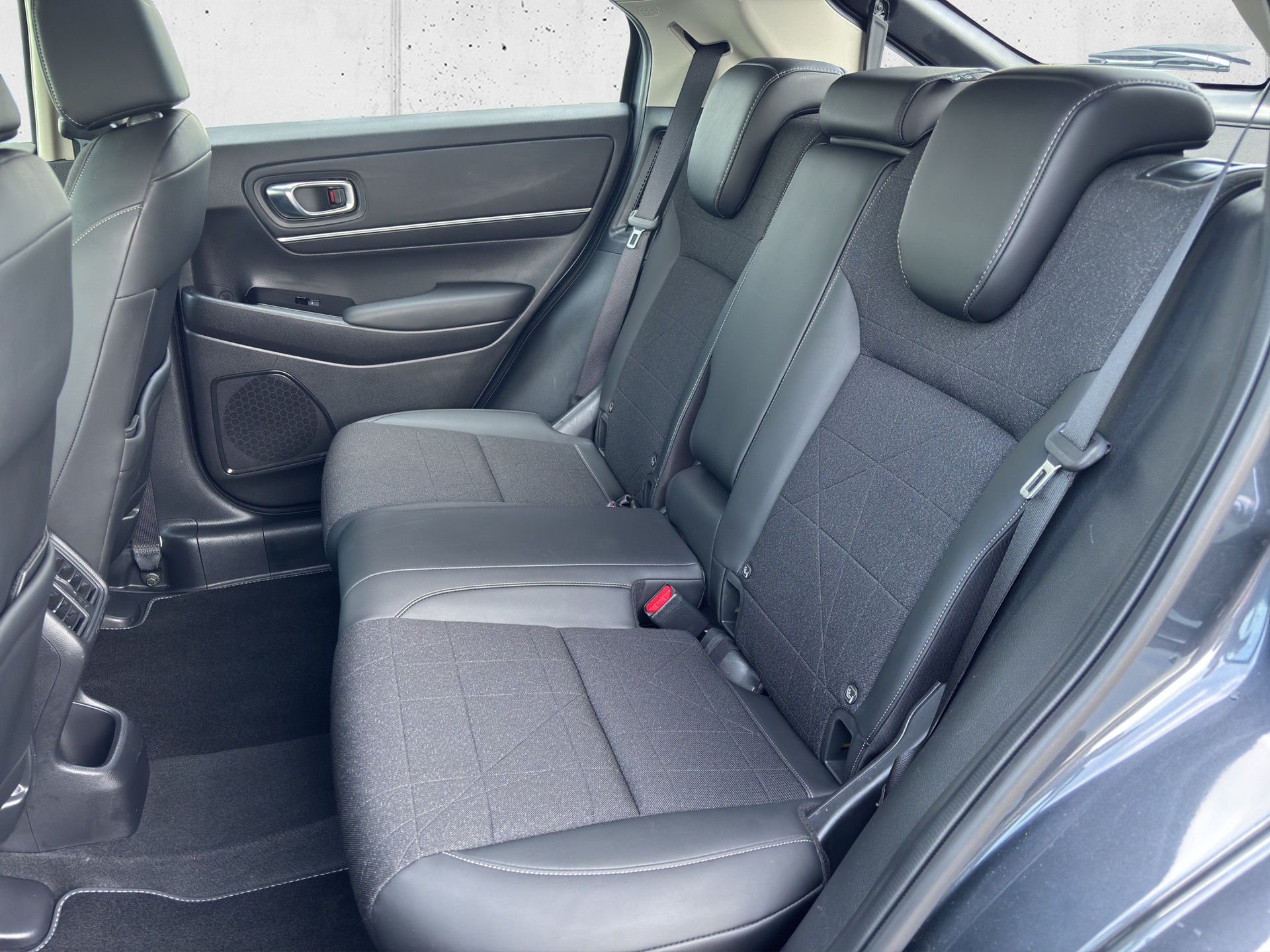 HONDA HR-V 1.5 i-MMD Advance-image-11