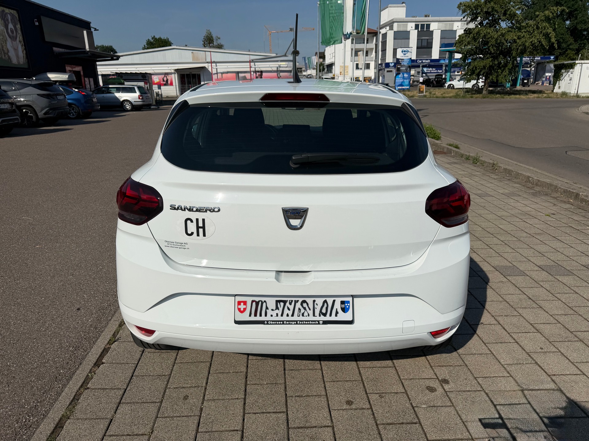DACIA 1.0 Essential-image-3
