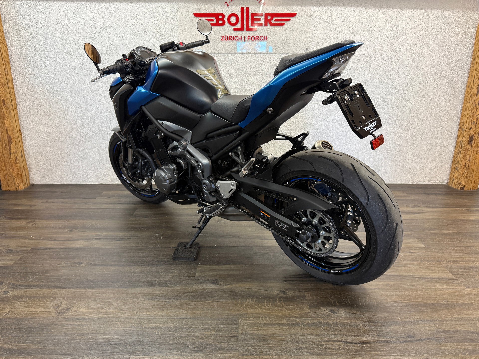 KAWASAKI Z 900-image-7