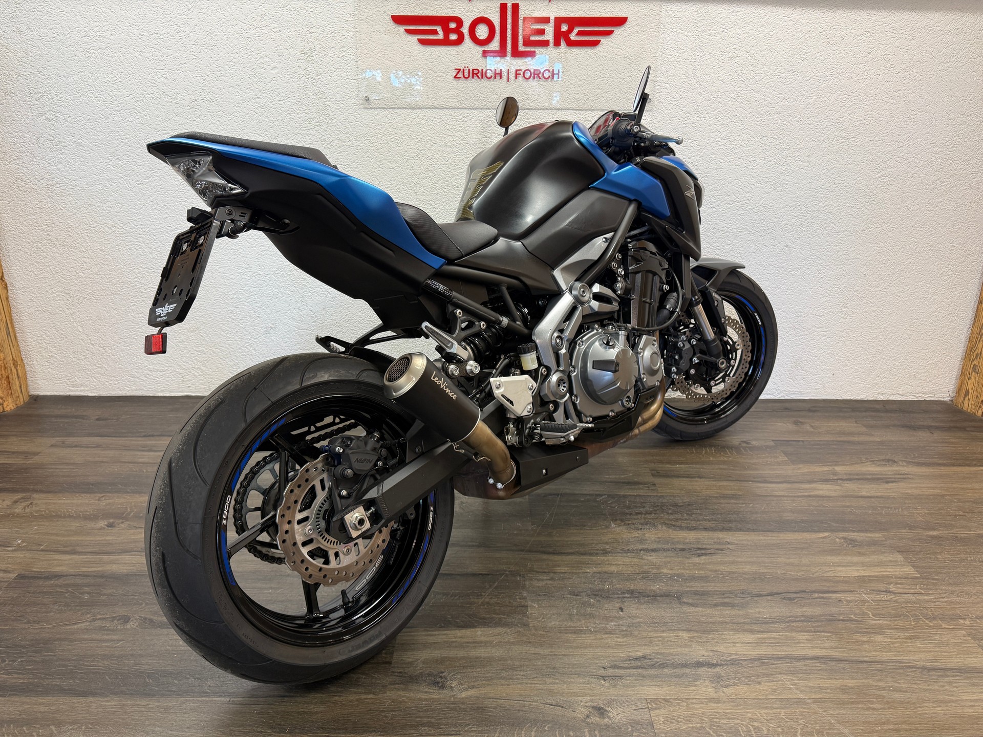 KAWASAKI Z 900-showroom-element-3