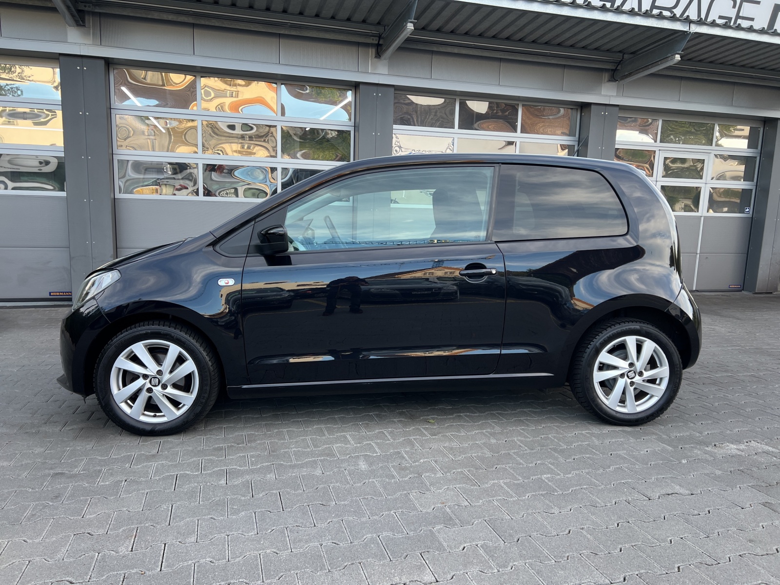 SEAT Mii 1.0 Style-showroom-element-1