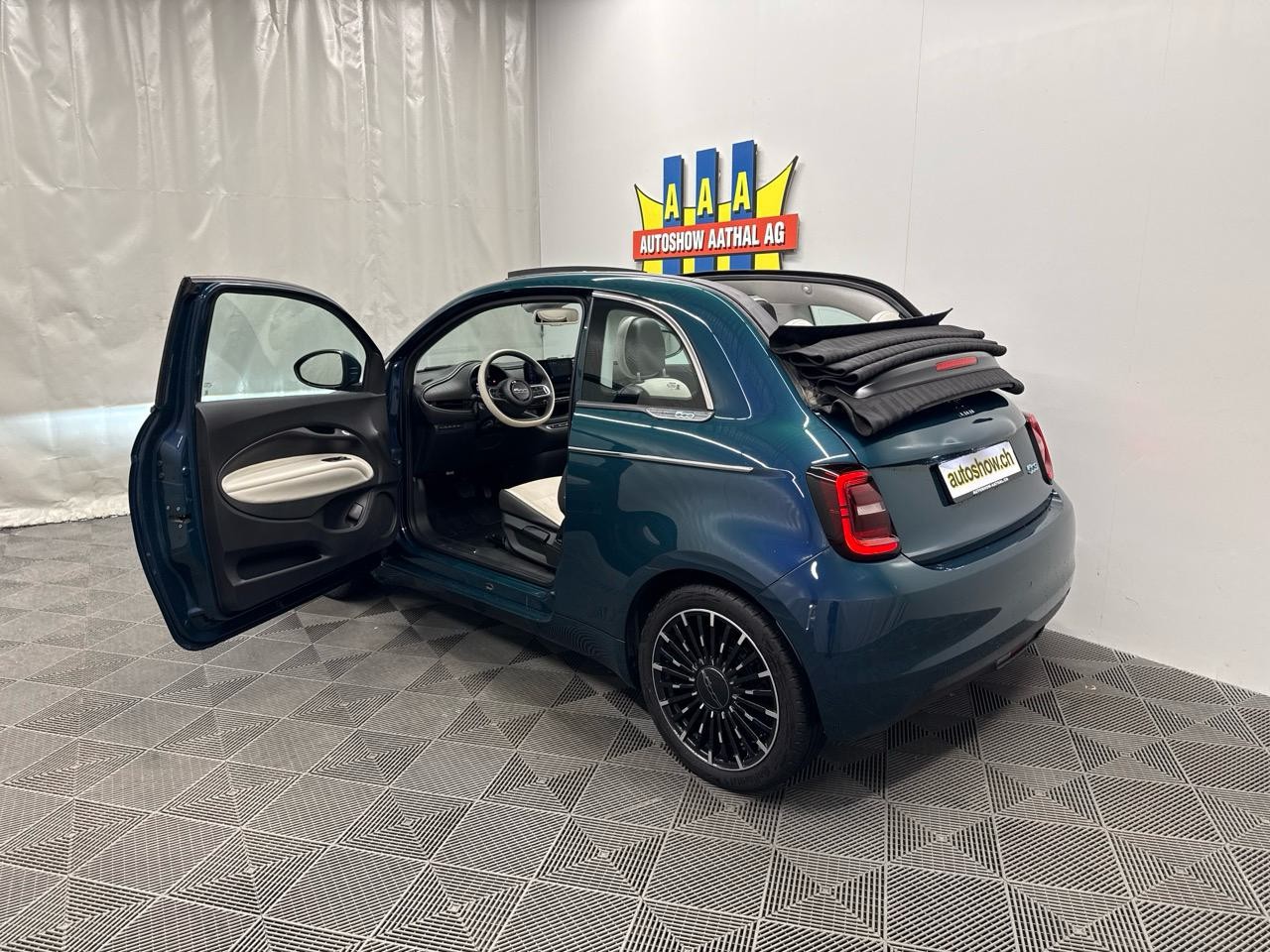 FIAT 500 C electric 87 kW La Prima By Bocelli-image-9