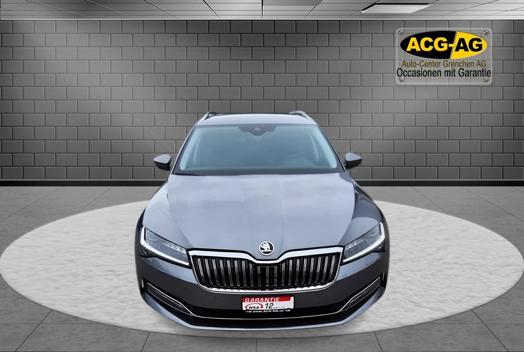 SKODA Superb Combi 2.0 TDi Style 4x4 DSG ** 200 PS ** Alcantara-Leder ** Gr-Navi ** RF-Kamera ** Abstandsregelsysteme ** Sitzmemory-image-1