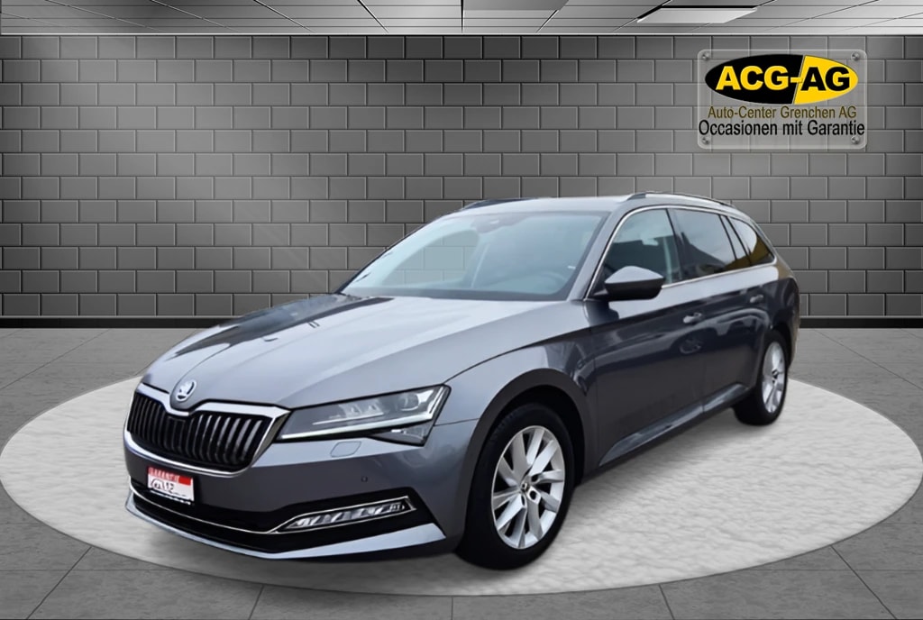 SKODA Superb Combi 2.0 TDi Style 4x4 DSG ** 200 PS ** Alcantara-Leder ** Gr-Navi ** RF-Kamera ** Abstandsregelsysteme ** Sitzmemory-image-2