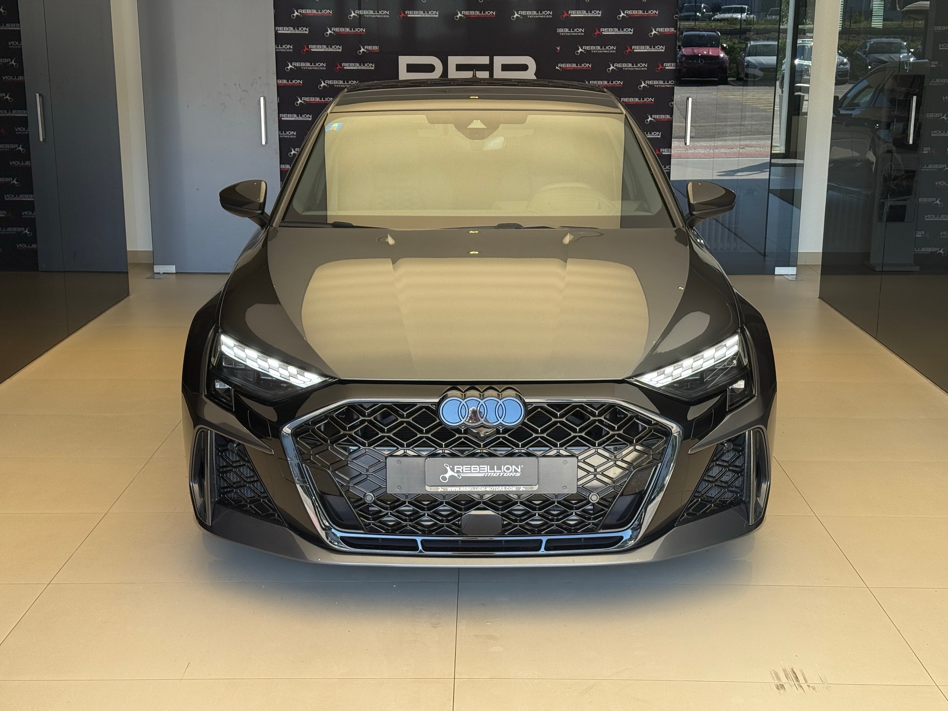 AUDI RS3 Sportback 2.5 TSI quattro S-tronic-image-1