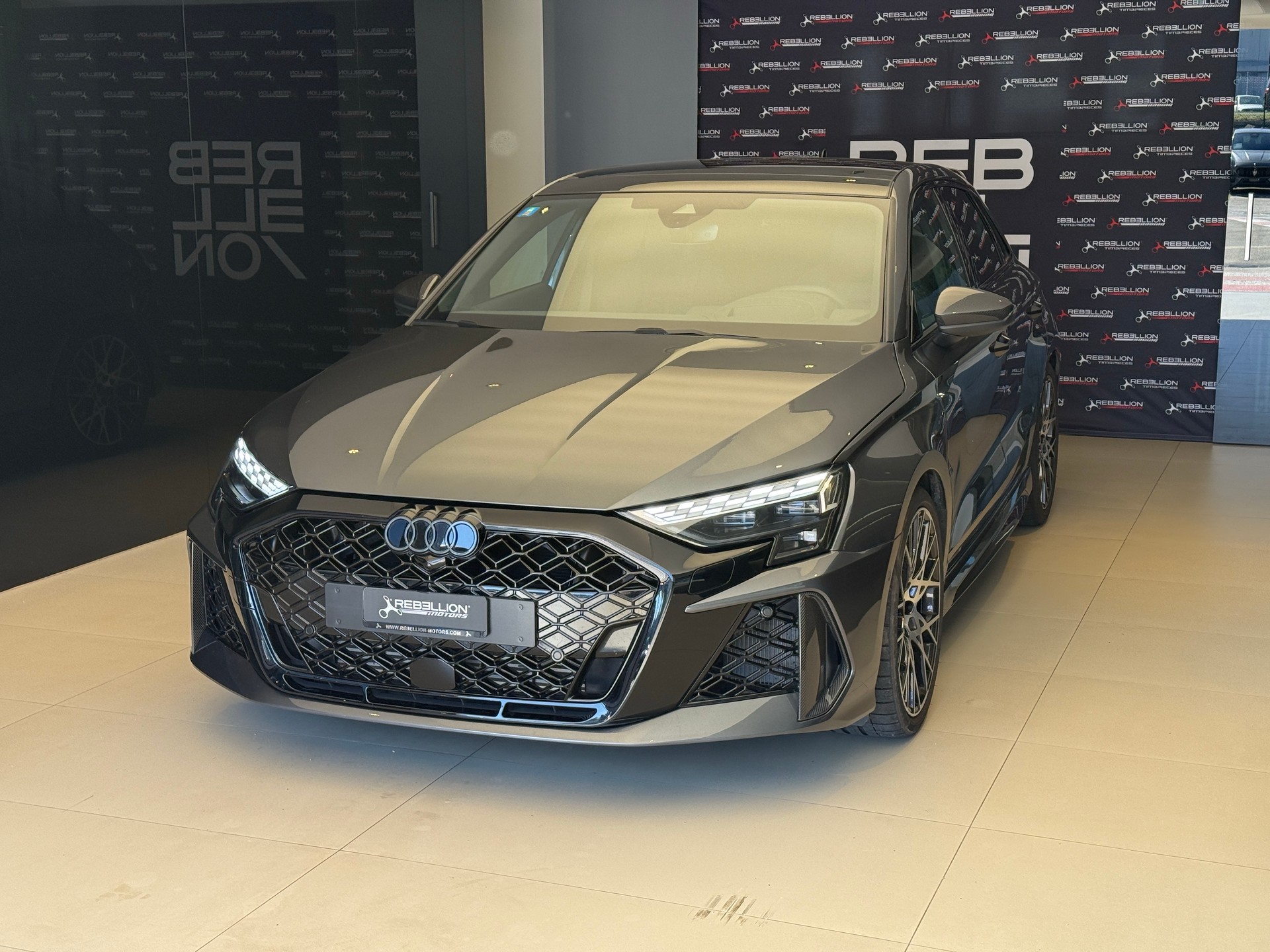 AUDI RS3 Sportback 2.5 TSI quattro S-tronic-image-0