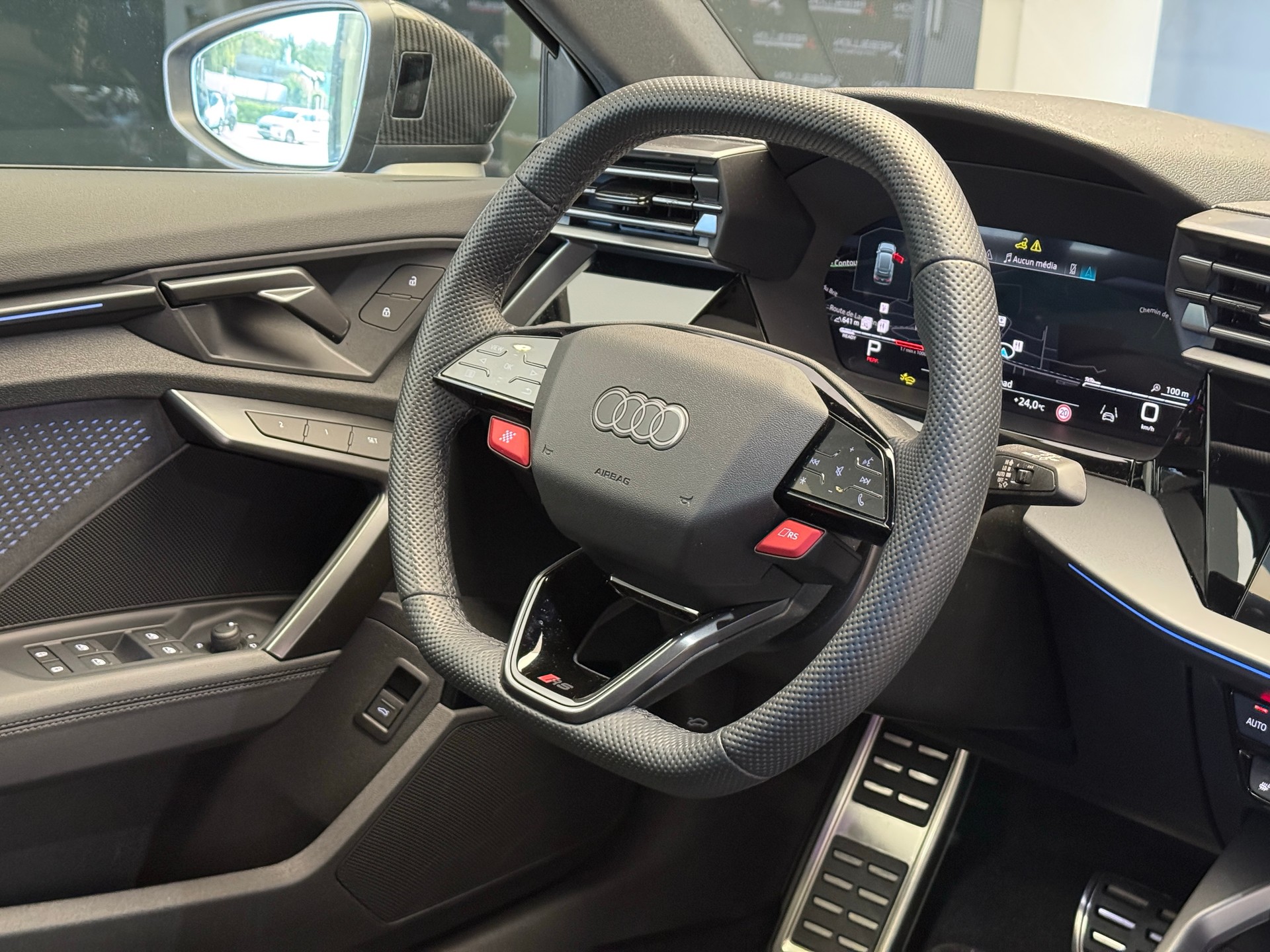 AUDI RS3 Sportback 2.5 TSI quattro S-tronic-image-15
