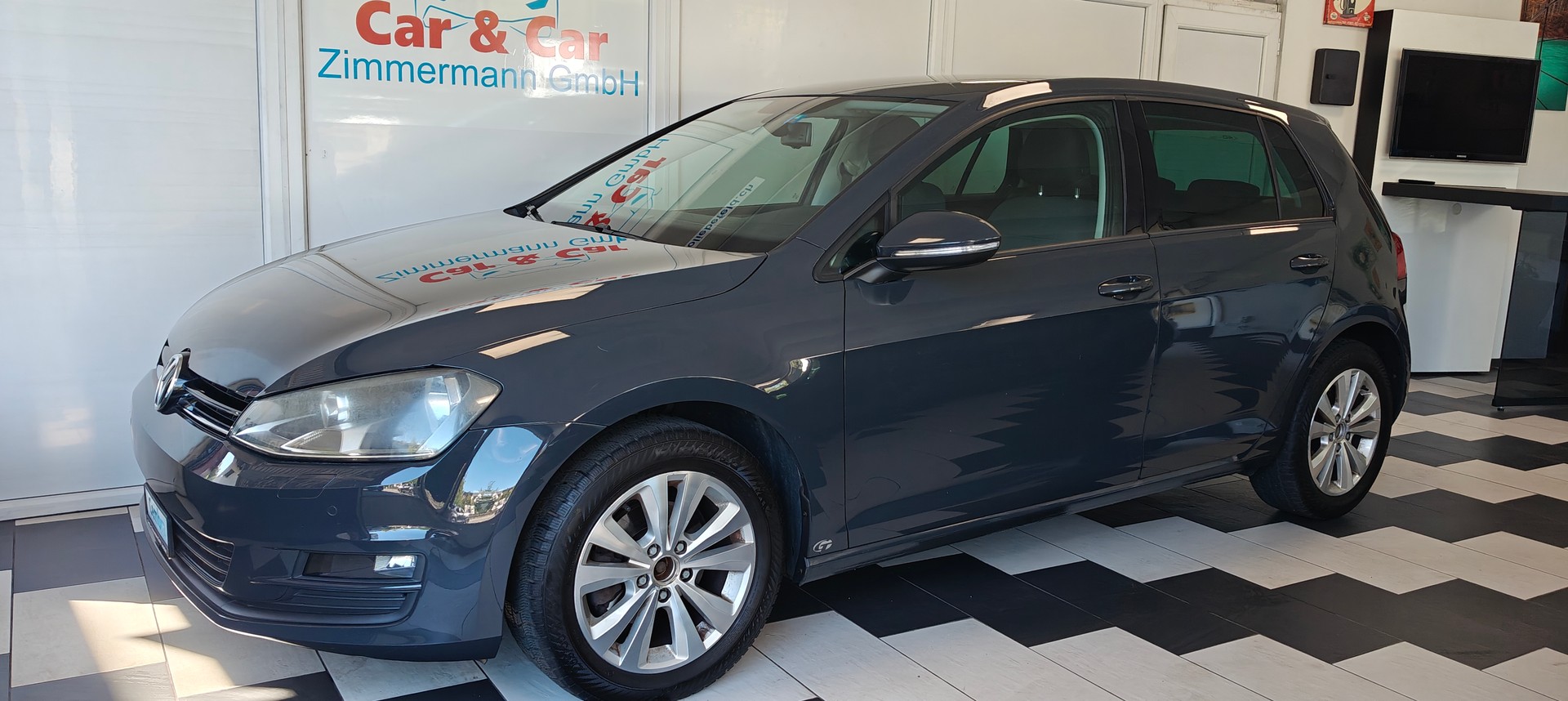 VW Golf 1.2 TSI Trendline-image-0
