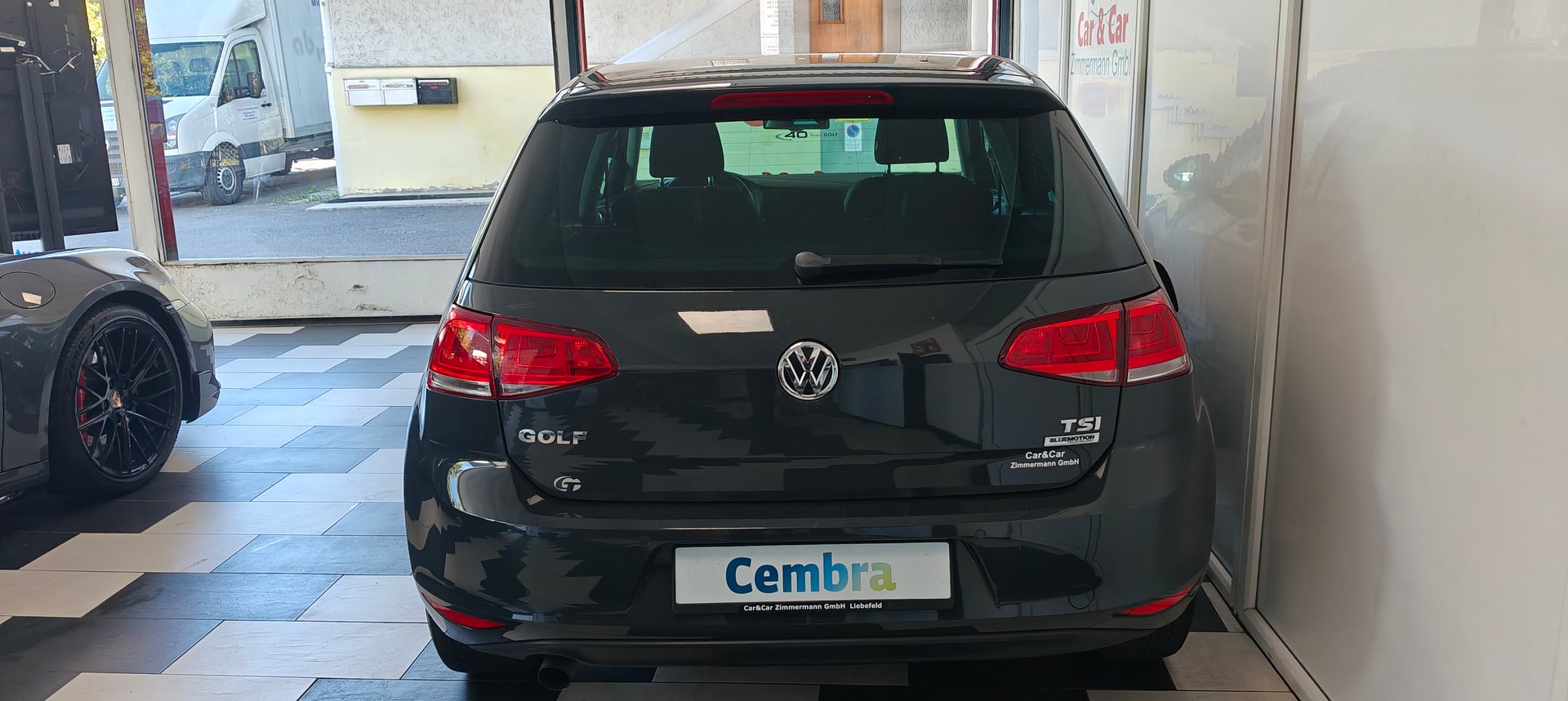 VW Golf 1.2 TSI Trendline-image-8