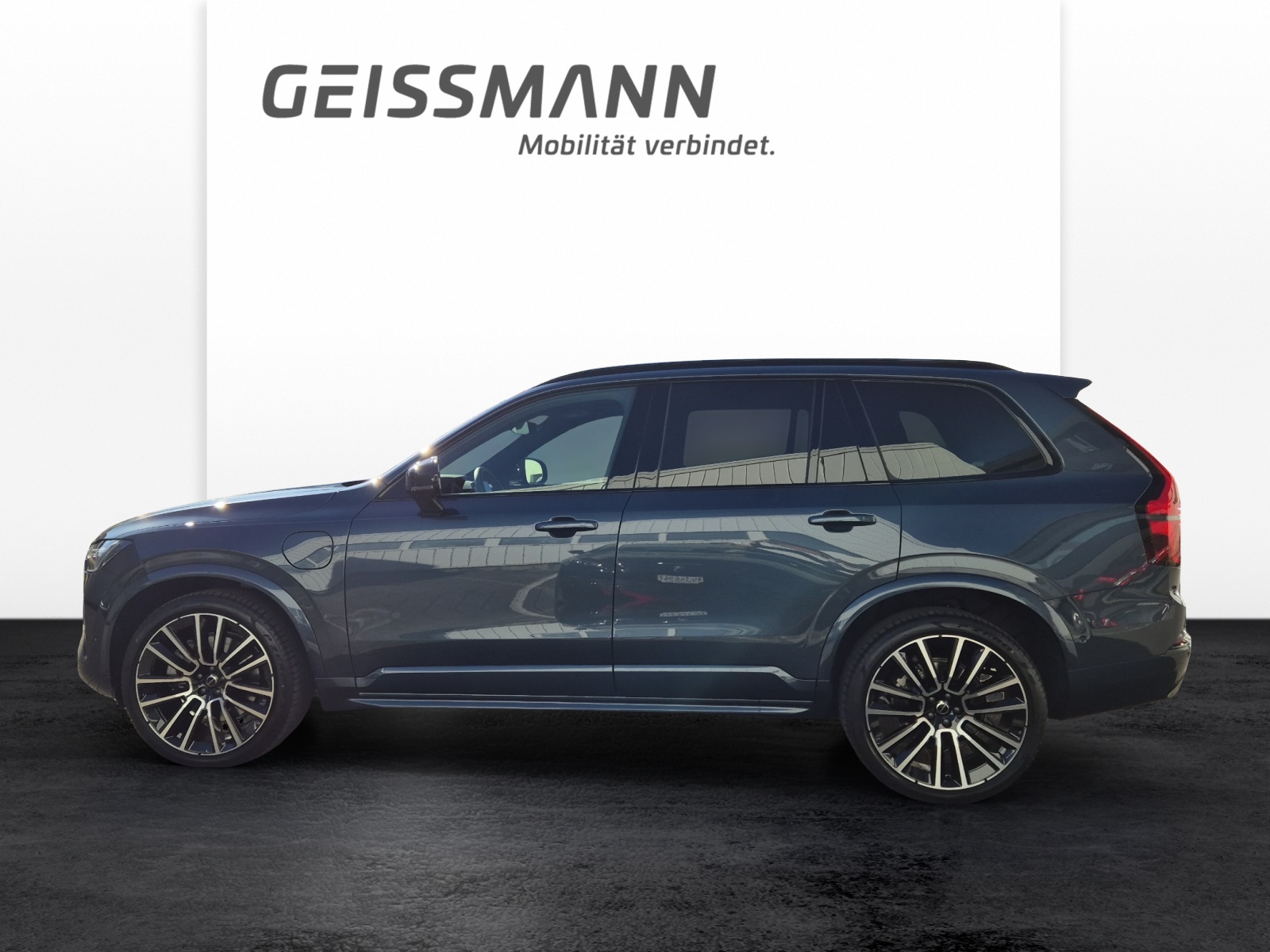 VOLVO XC90 2.0 T8 TE Black Edition eAWD-showroom-element-2