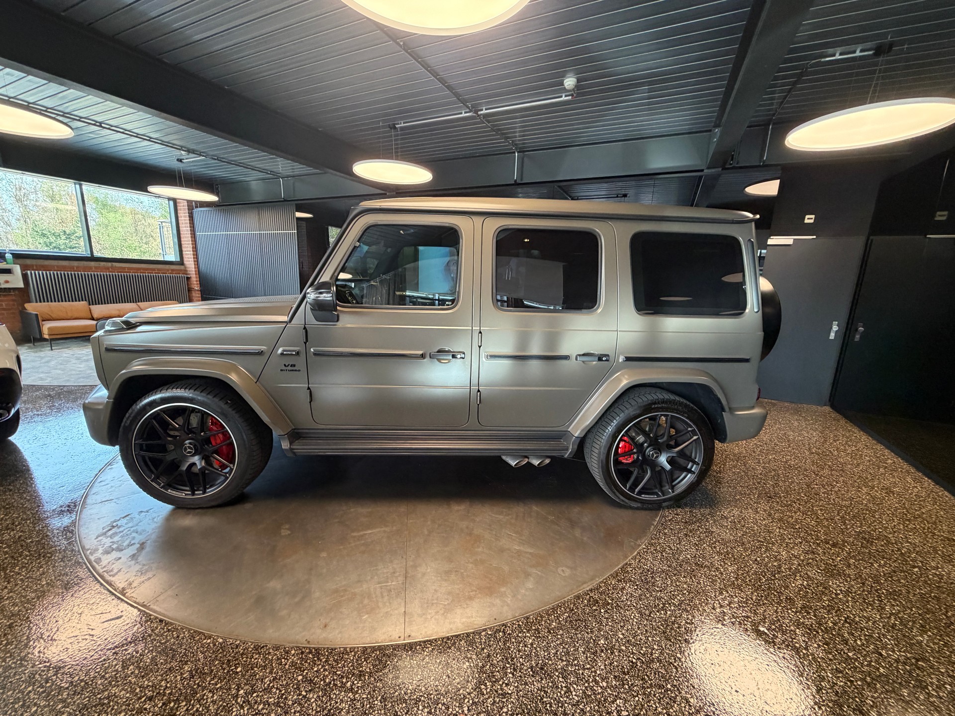 MERCEDES-BENZ G 63 AMG-image-1
