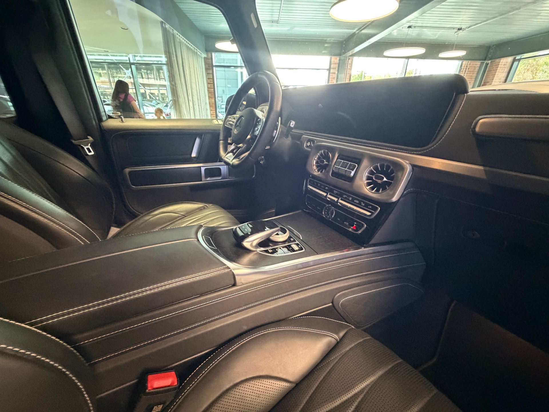 MERCEDES-BENZ G 63 AMG-image-4