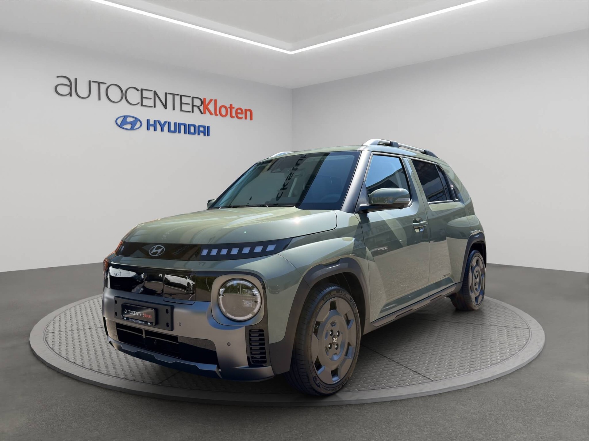 HYUNDAI Inster 49 kWh Electric Vertex Cross-image-0