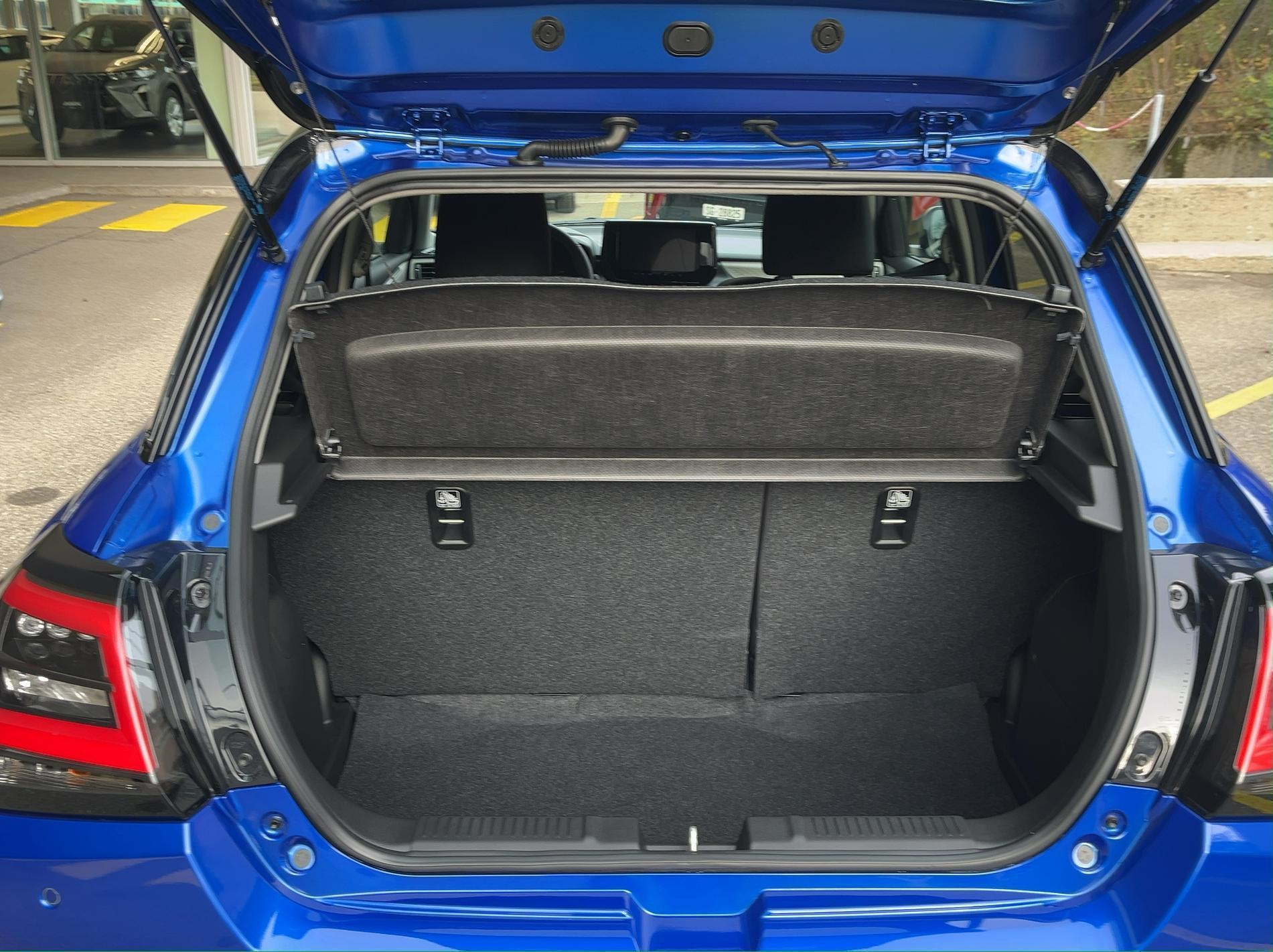 SUZUKI Swift 1.2 Compact Top Hybrid 4x4-image-11