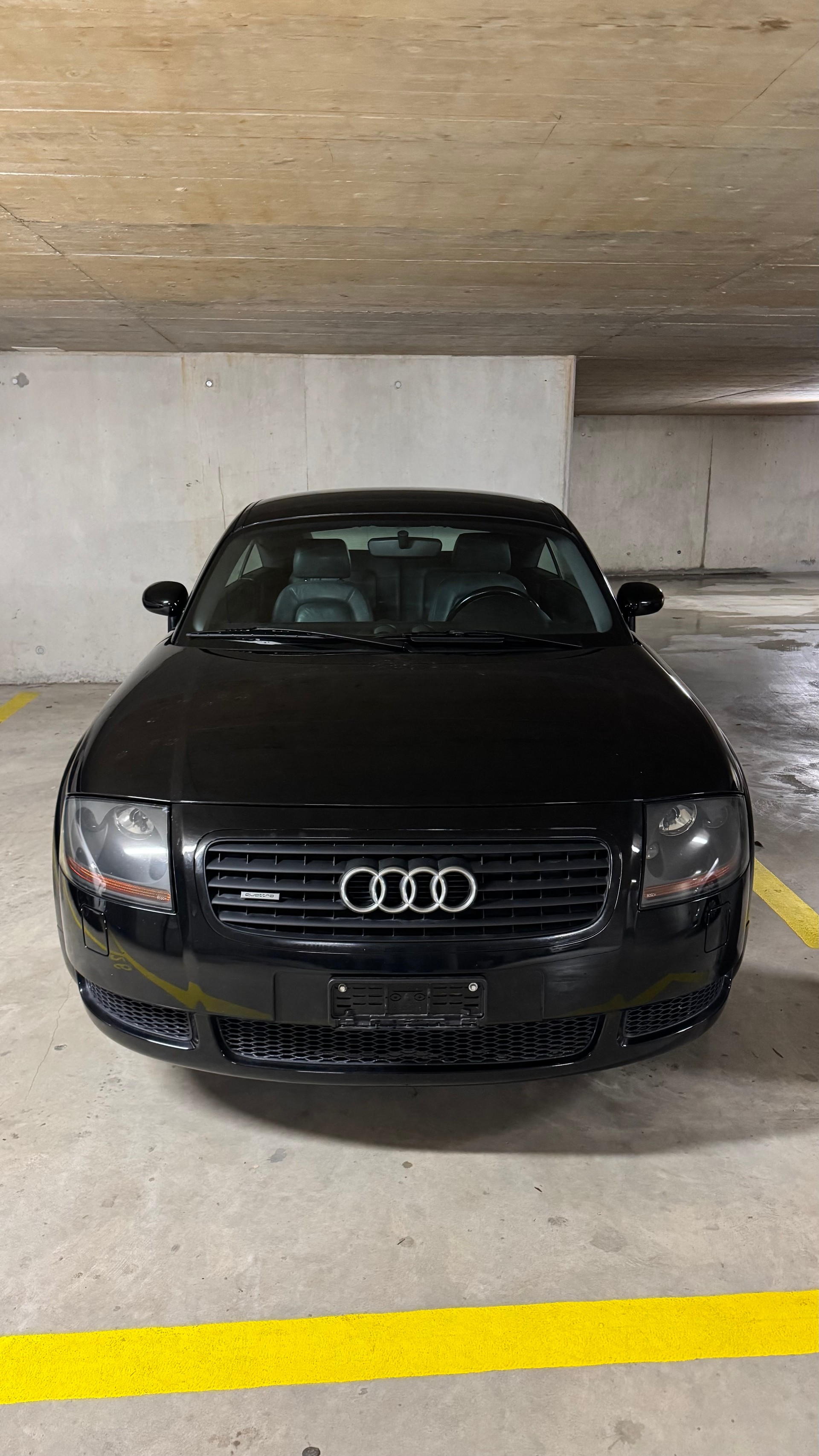 AUDI 1.8 20V Tbo 225 Lim.300 quat.-image-0