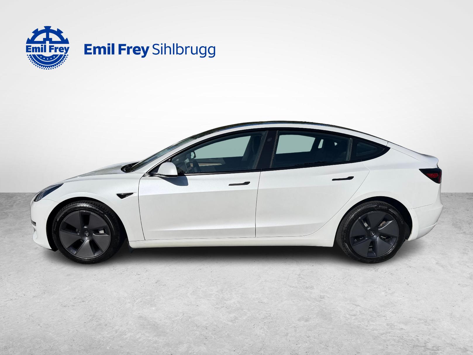 TESLA Model 3 Long Range D-image-4