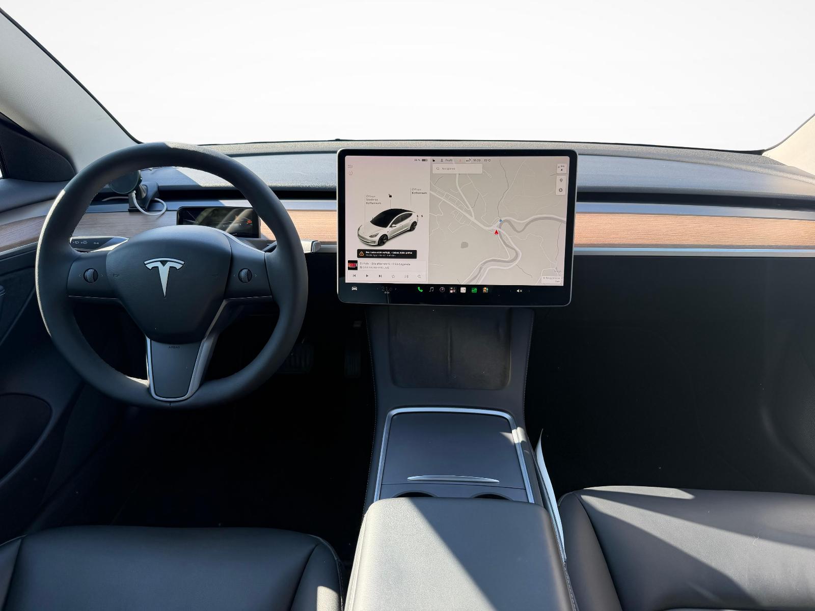 TESLA Model 3 Long Range D-image-11