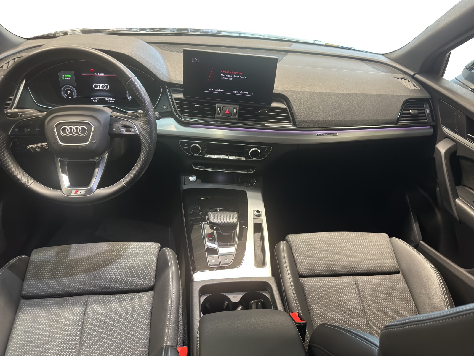AUDI Q5 50 TFSI e PHEV S line quattro S-tronic-image-10