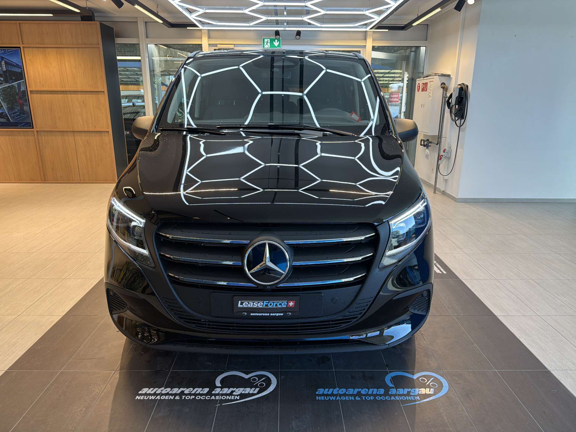 MERCEDES-BENZ Vito 116 CDi 9-Plätzer Lang Select Tourer G-Tr. Automat-image-10