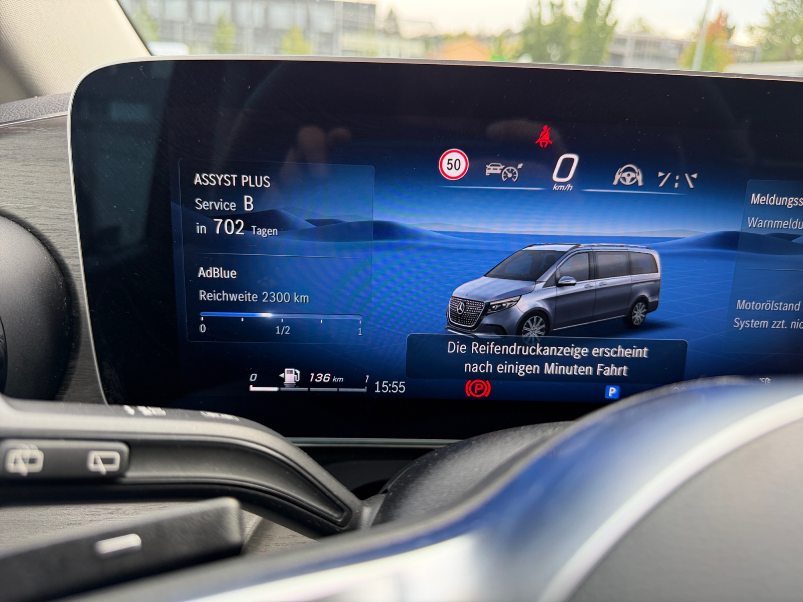 MERCEDES-BENZ V 300 d extralang Avantgarde 4Matic 8-Plätzer-image-23