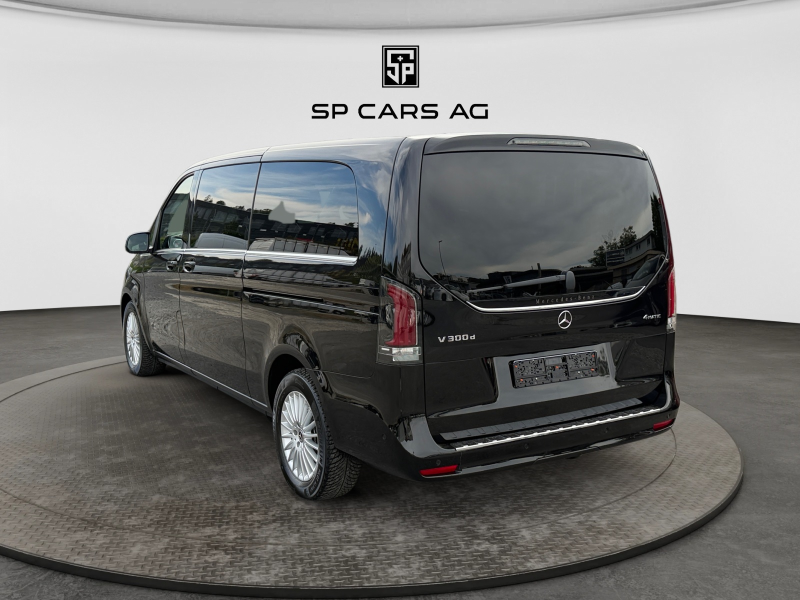 MERCEDES-BENZ V 300 d extralang Avantgarde 4Matic 8-Plätzer-image-2