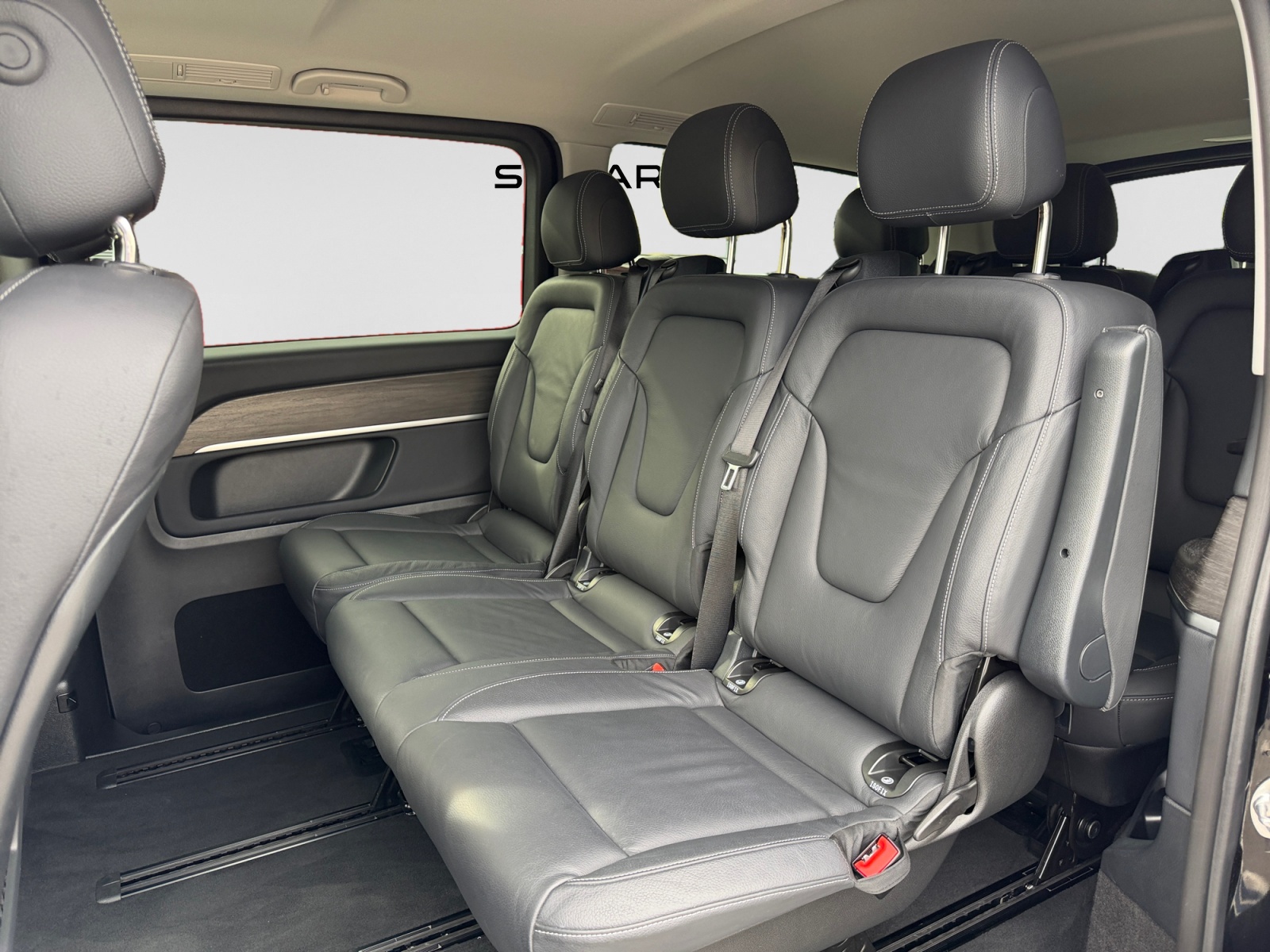 MERCEDES-BENZ V 300 d extralang Avantgarde 4Matic 8-Plätzer-image-15