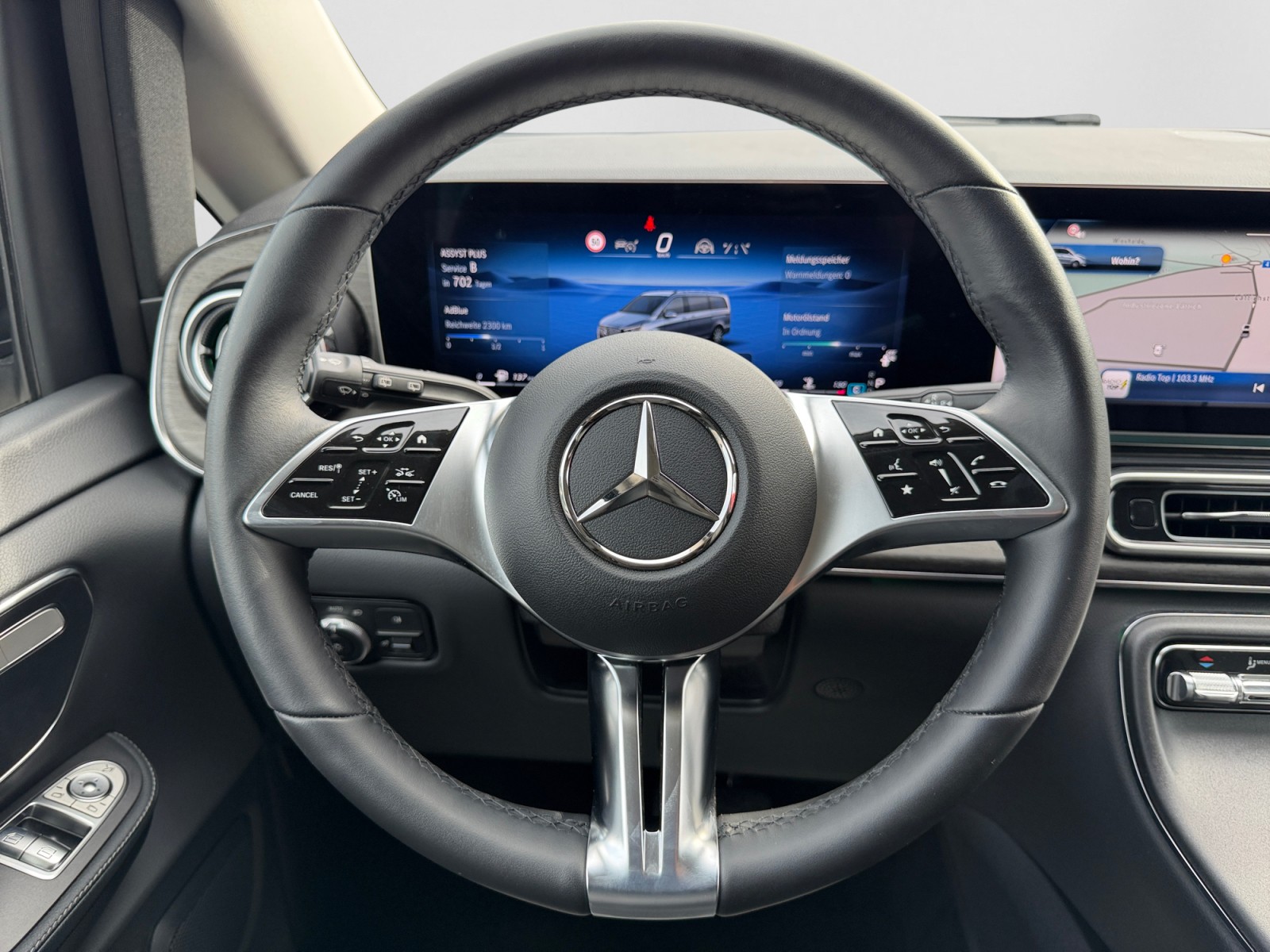 MERCEDES-BENZ V 300 d extralang Avantgarde 4Matic 8-Plätzer-image-12
