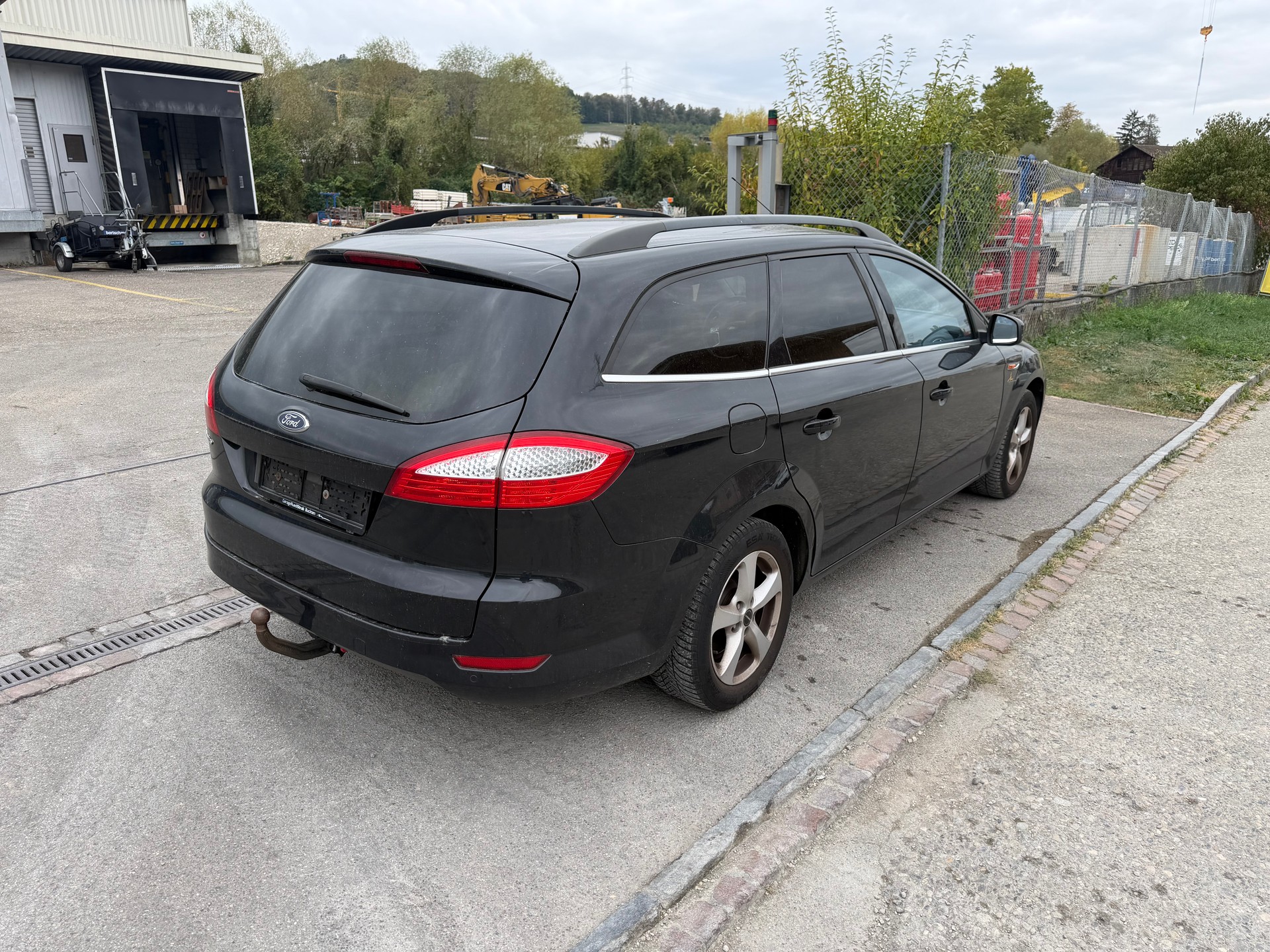 FORD Mondeo 2.0i 16V Carving-image-2