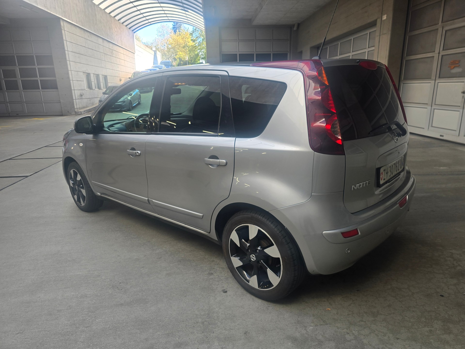 NISSAN Note 1.6 i-Way Automatic-image-2