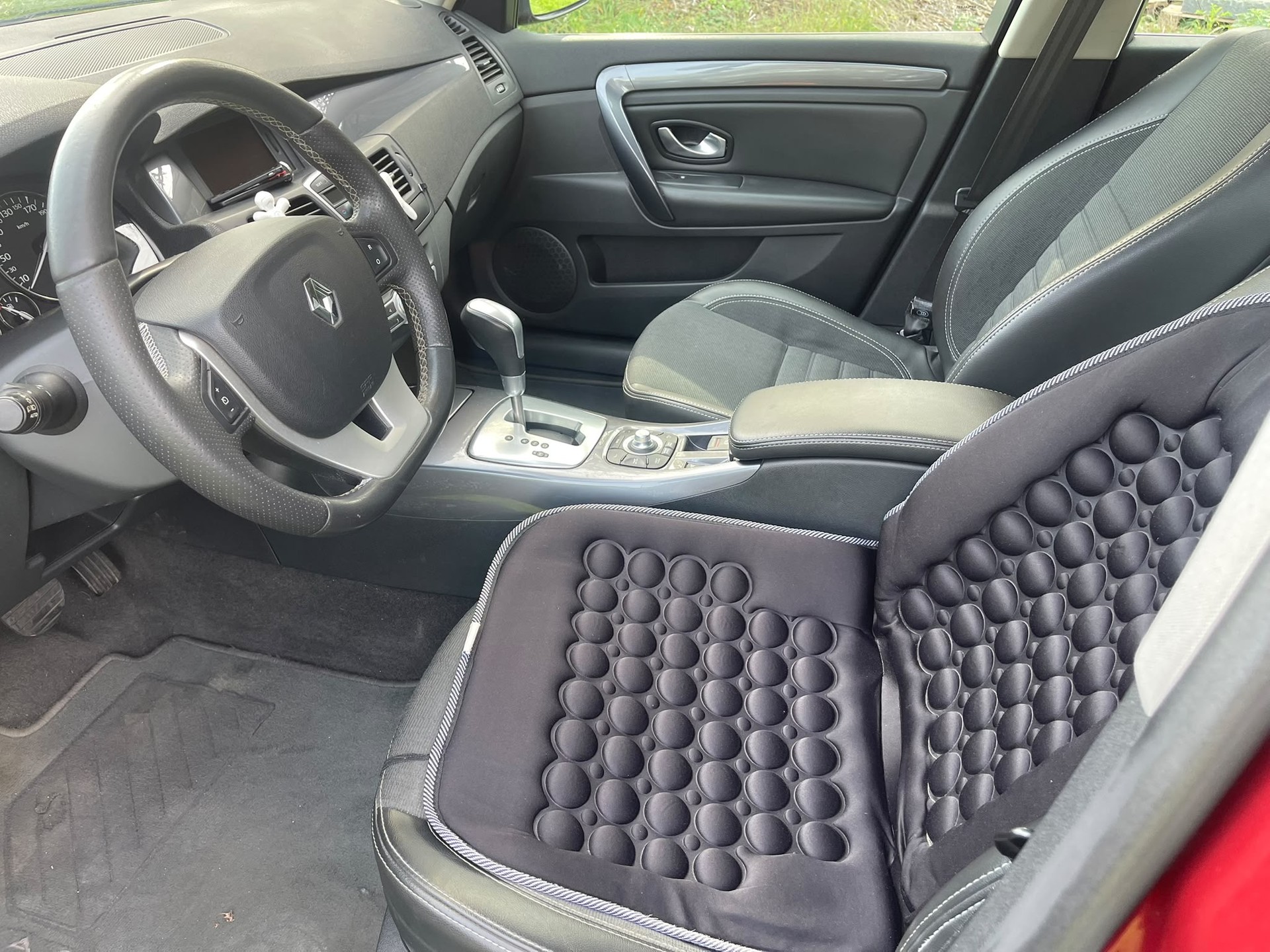 RENAULT Laguna Grandtour 2.0 16V T Dynamique Automatic-image-8