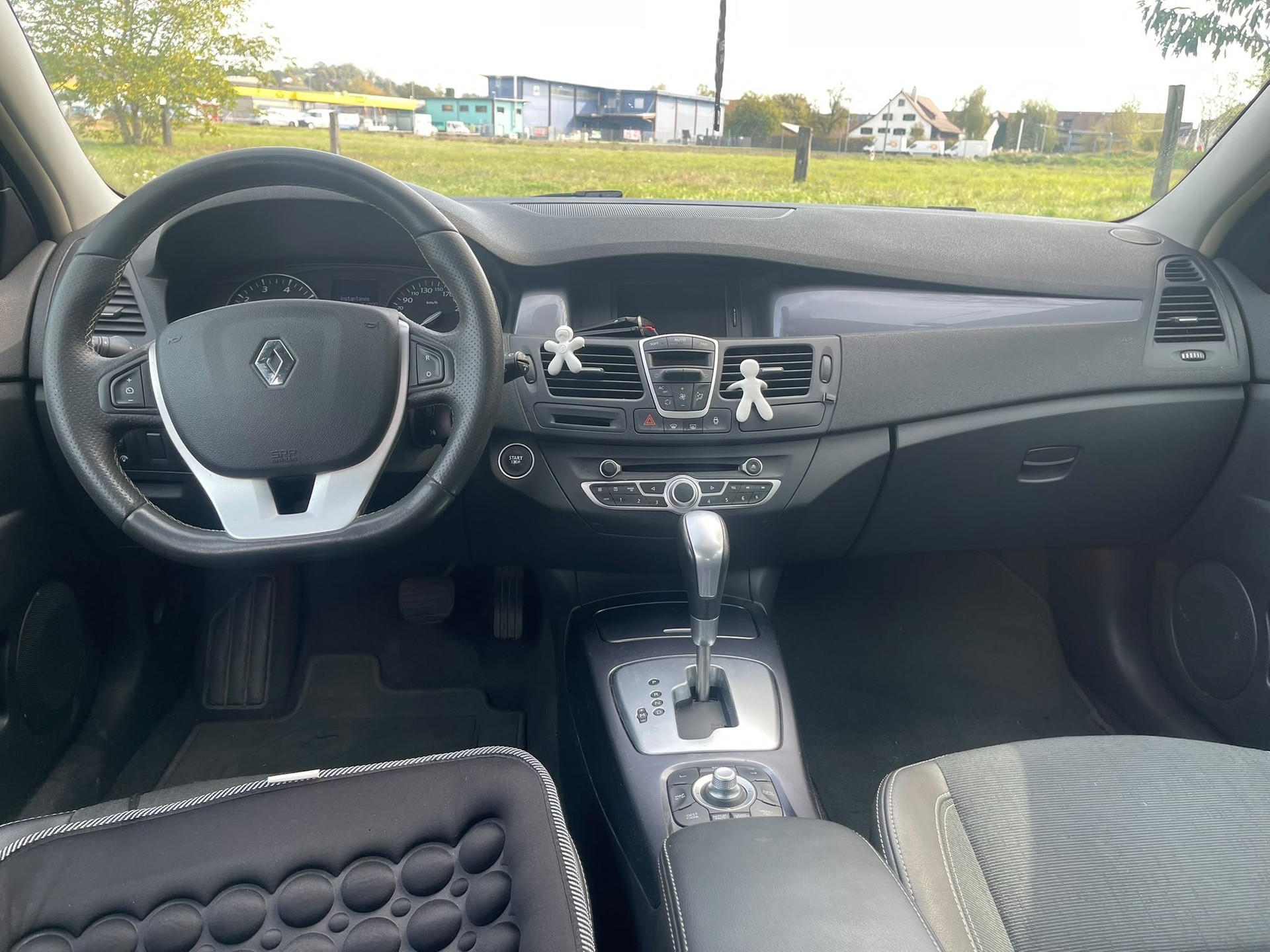 RENAULT Laguna Grandtour 2.0 16V T Dynamique Automatic-image-7