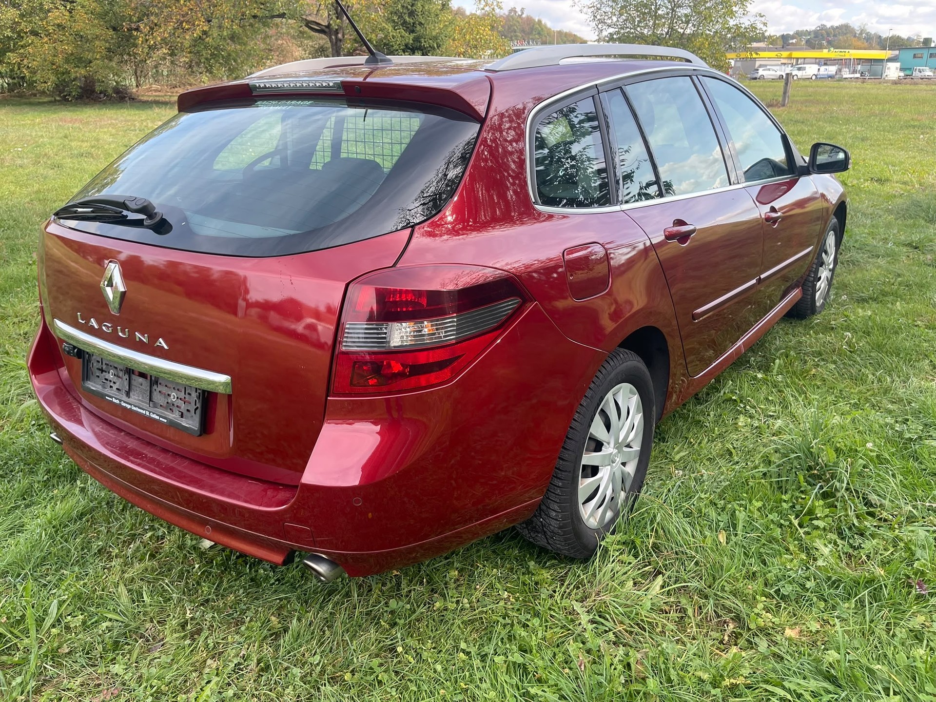 RENAULT Laguna Grandtour 2.0 16V T Dynamique Automatic-image-3