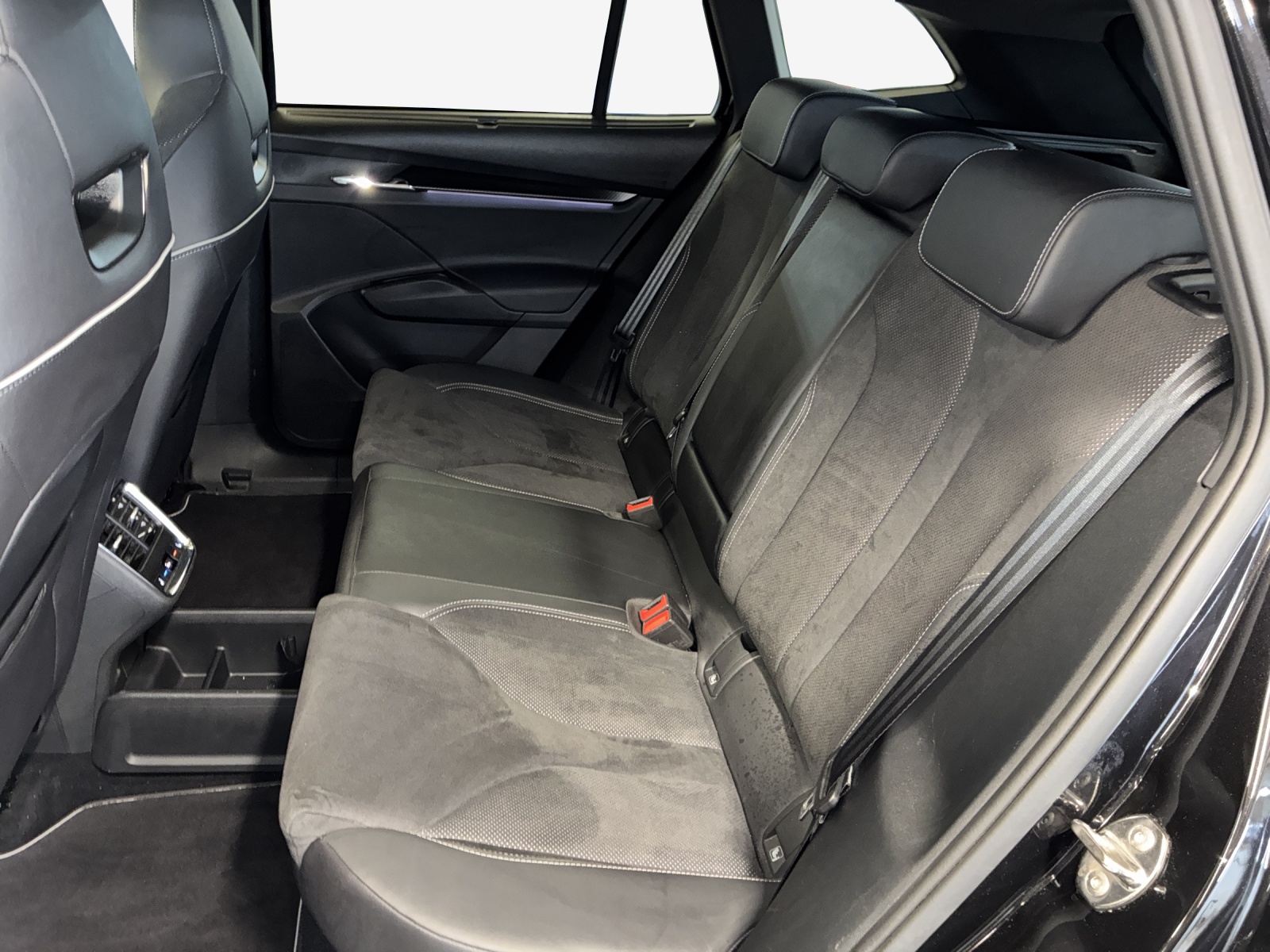 SKODA Enyaq iV 80 SportLine Ultra-image-11