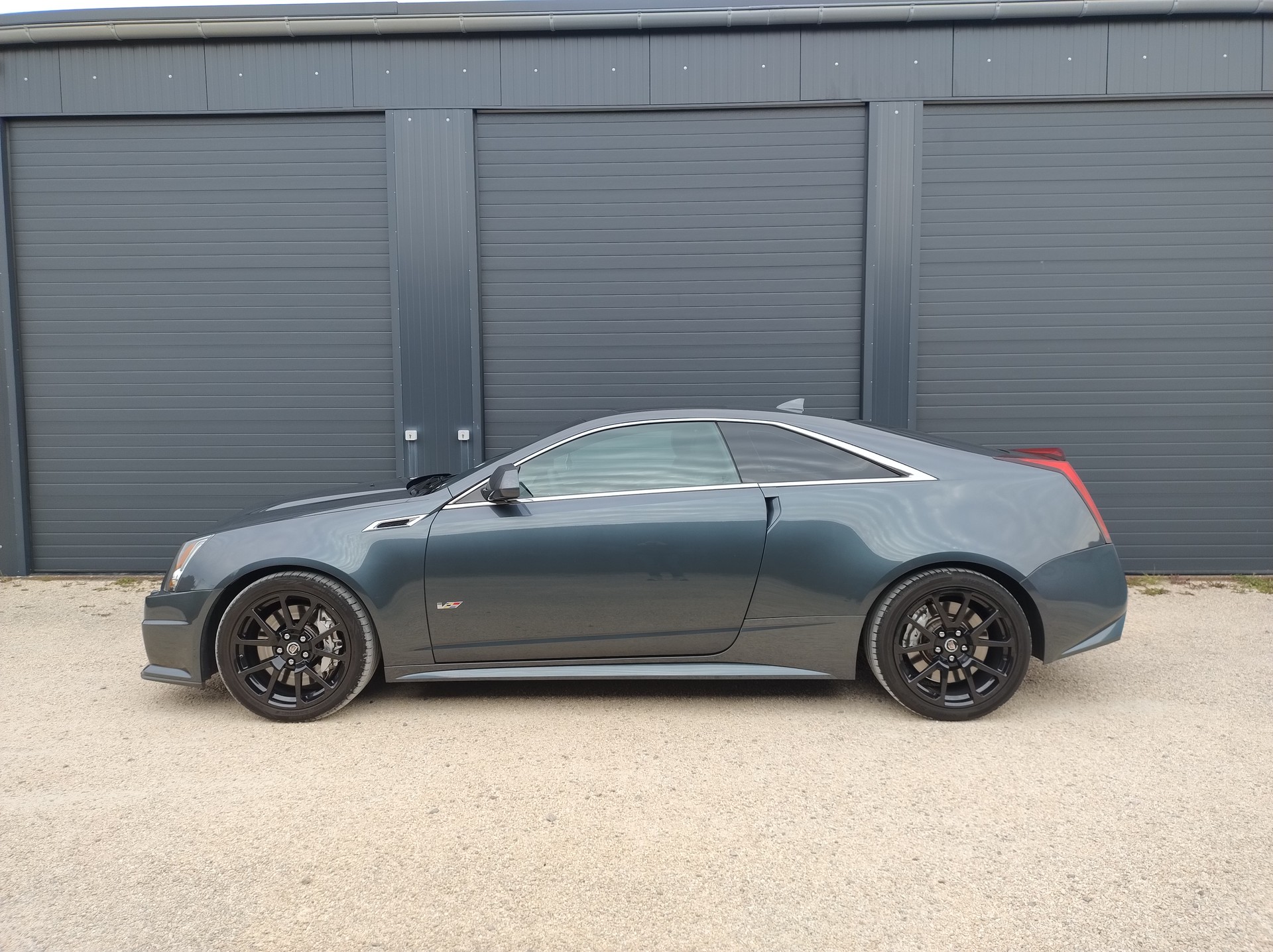 CADILLAC 6.2 V8 Supercharged-image-3