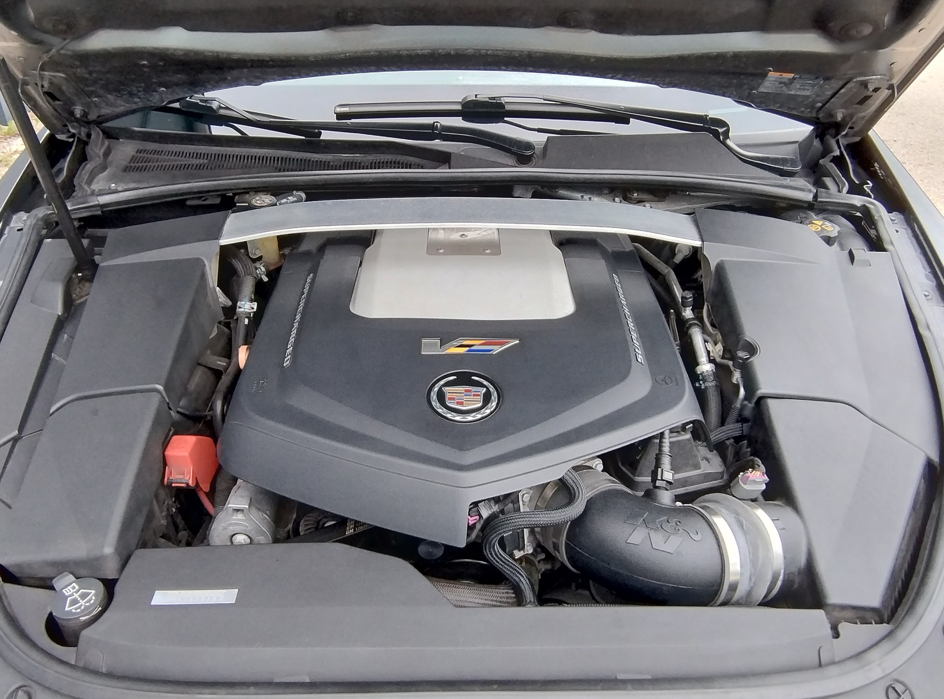 CADILLAC 6.2 V8 Supercharged-image-16