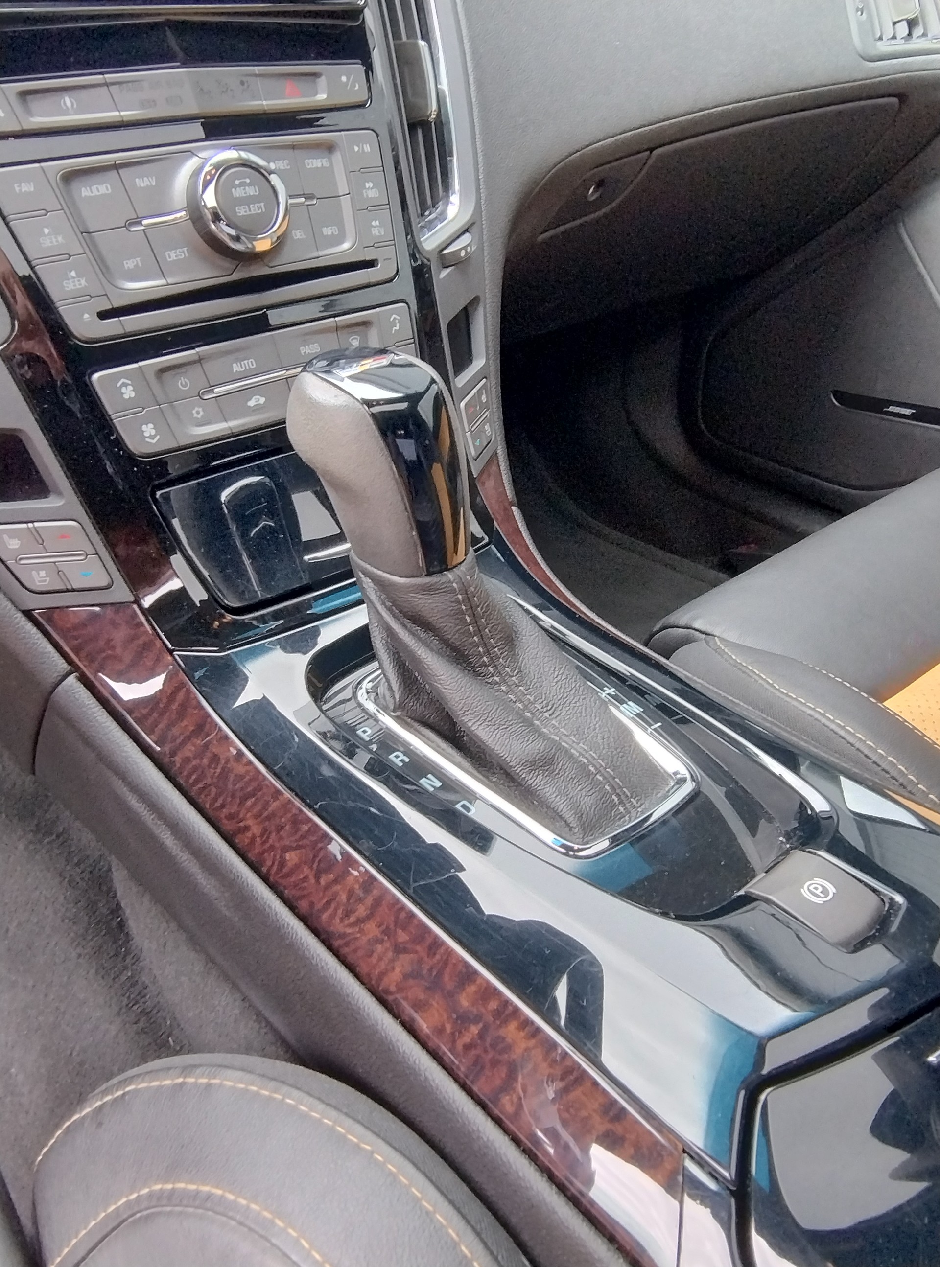 CADILLAC 6.2 V8 Supercharged-image-11