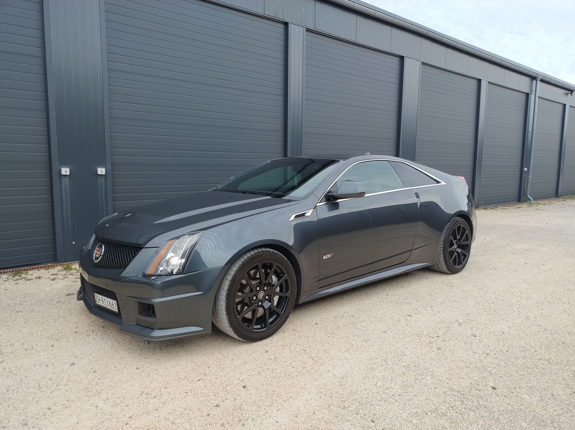 CADILLAC 6.2 V8 Supercharged-image-2