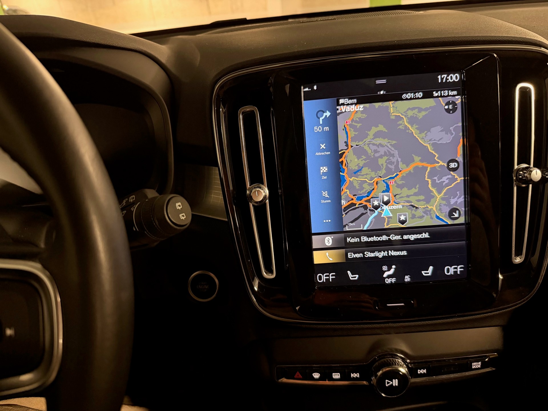VOLVO 2.0 D4 Momentum AWD-image-4