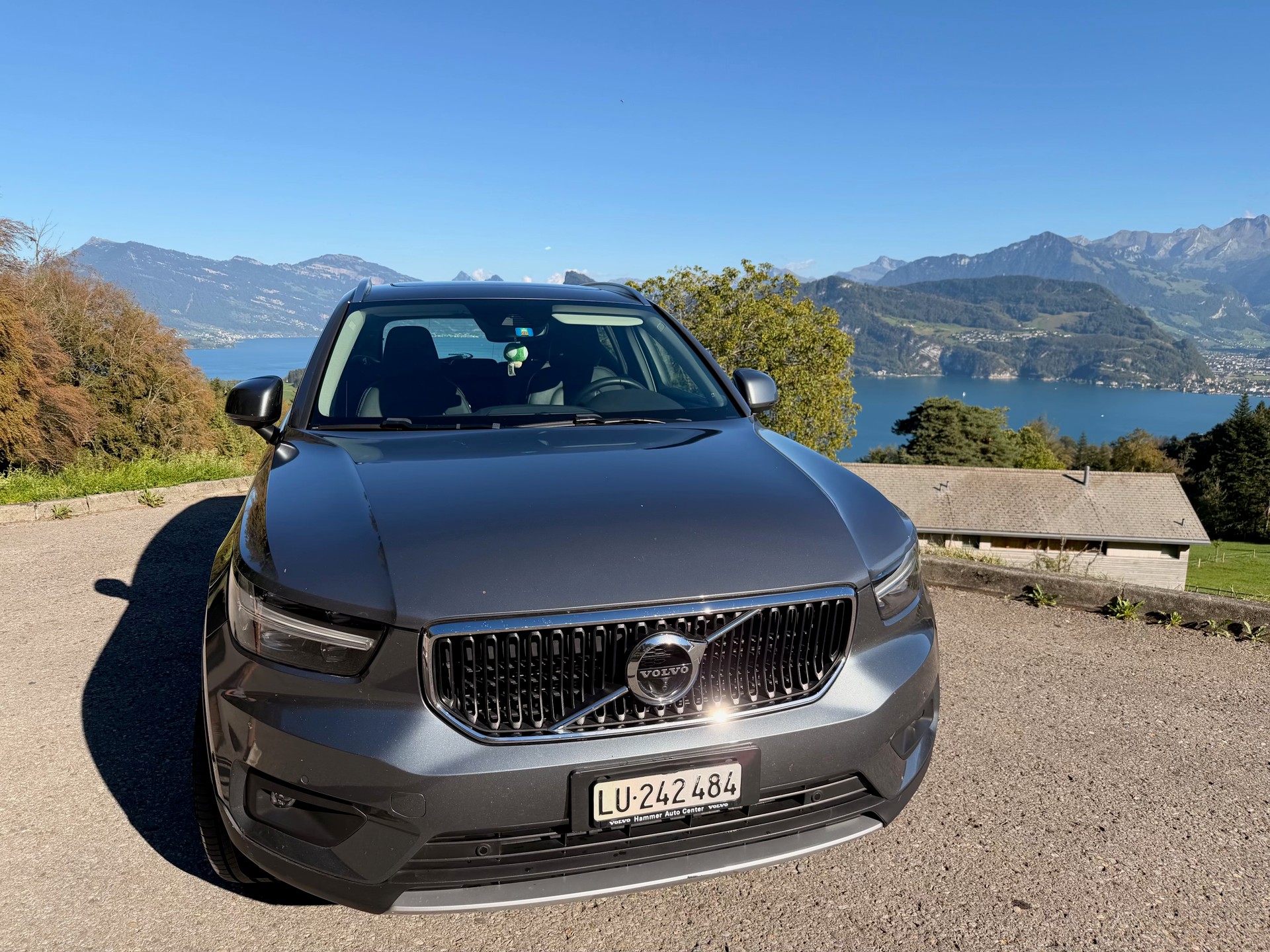 VOLVO 2.0 D4 Momentum AWD-image-2