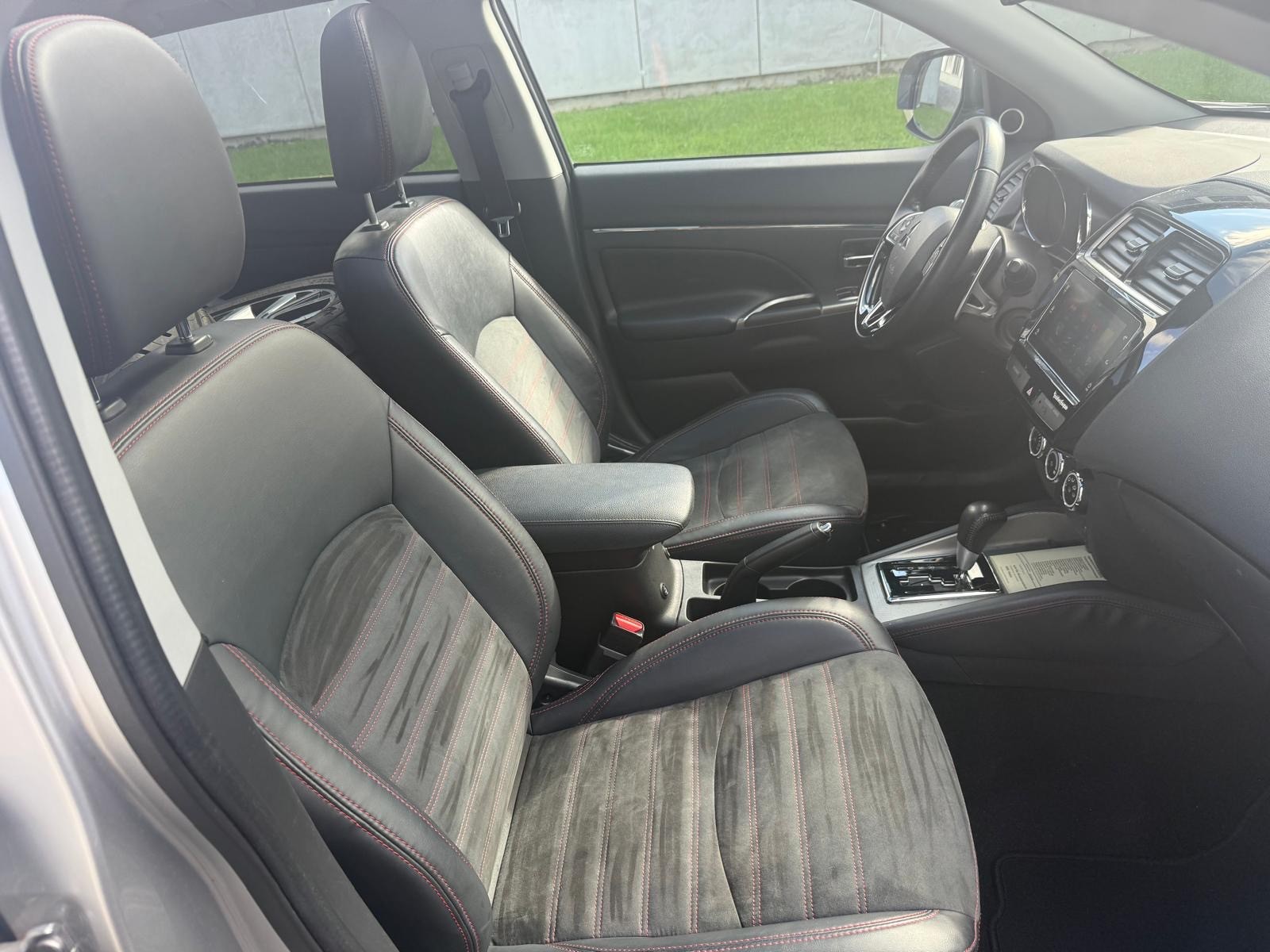MITSUBISHI ASX 2.2 DID Diamond 4WD Automatic-image-9