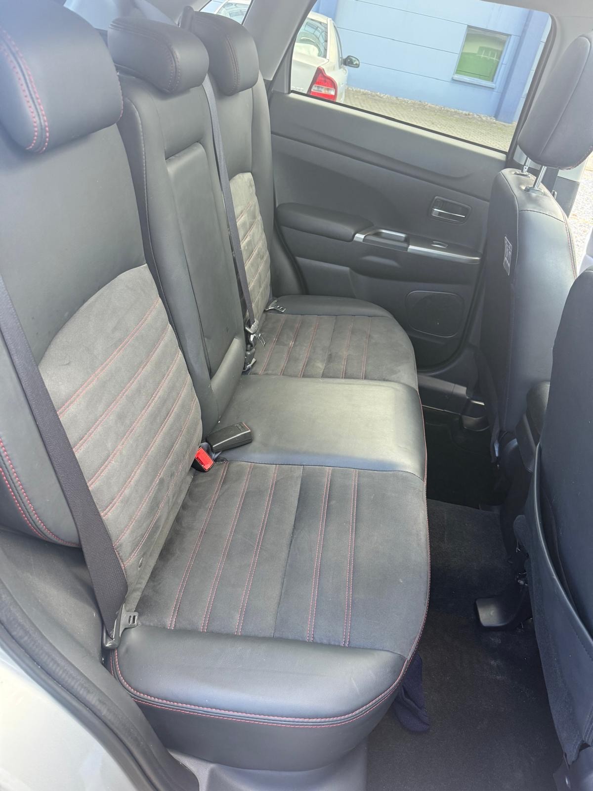 MITSUBISHI ASX 2.2 DID Diamond 4WD Automatic-image-14